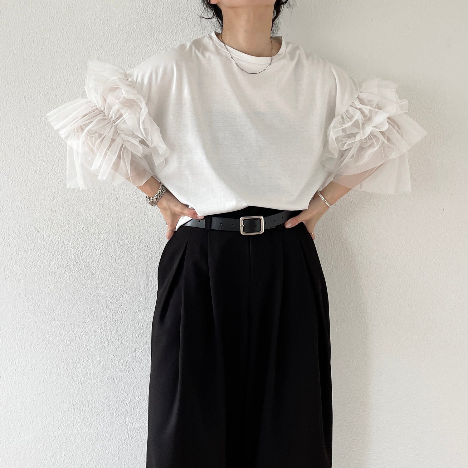 cheer frill tee / ivory