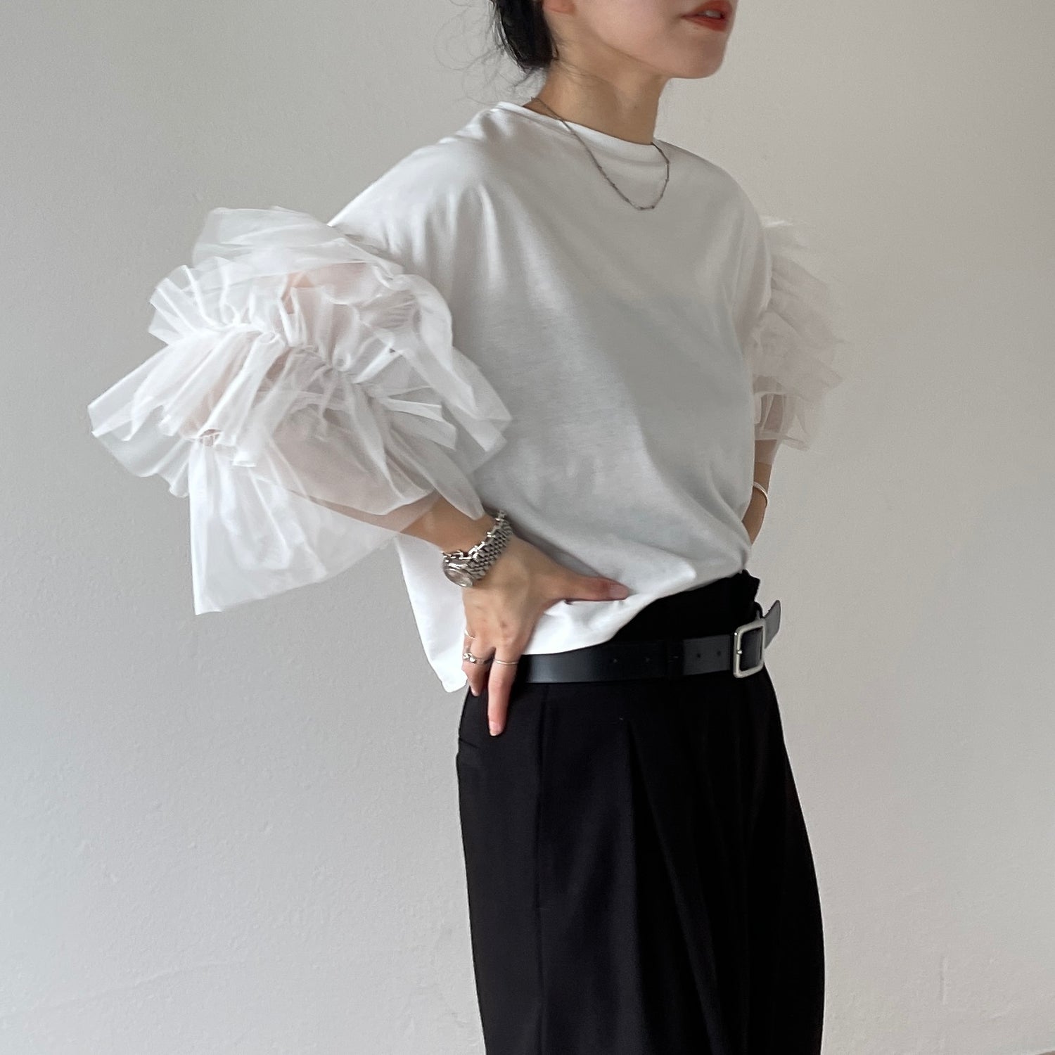 cheer frill tee / ivory