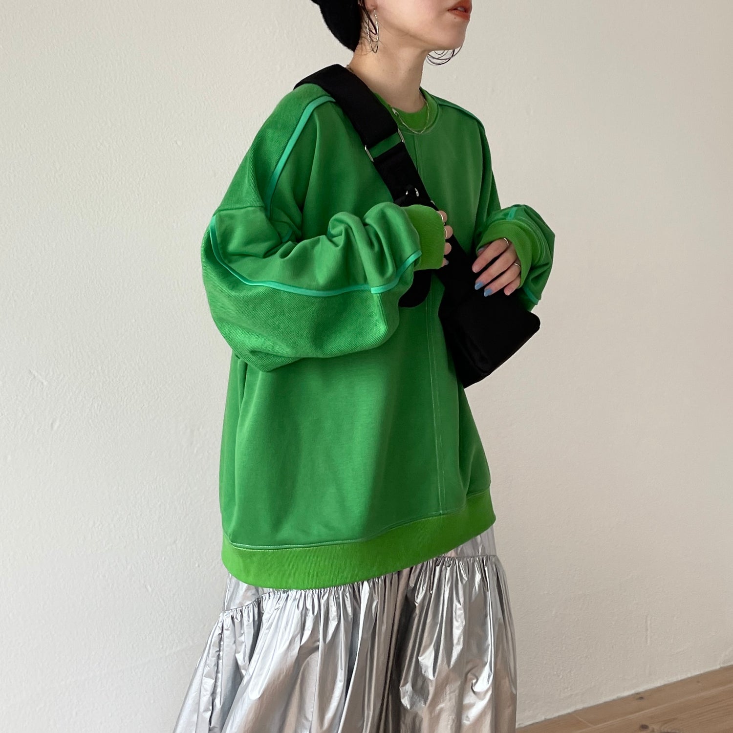 volume sleeve piping sweat / green