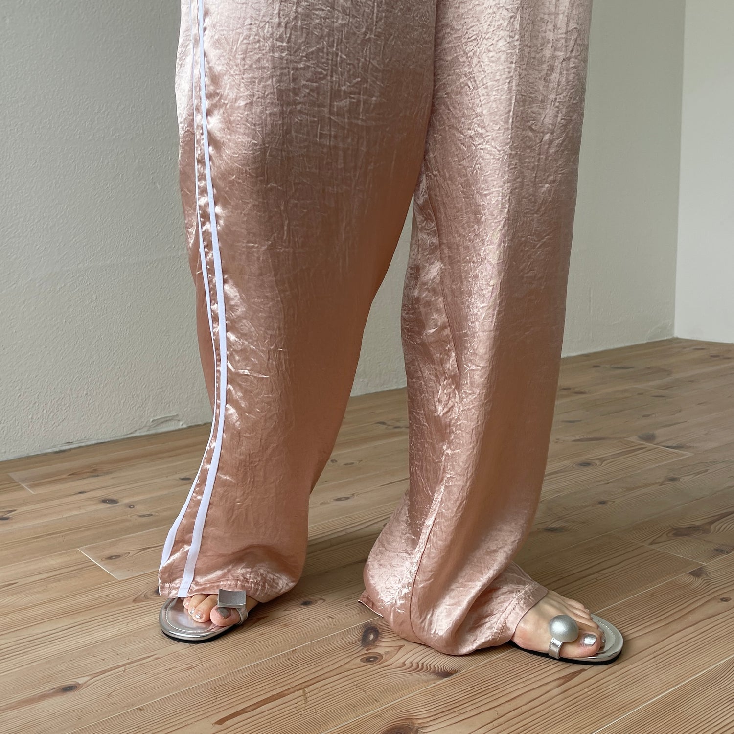 side line shiny pants / mint