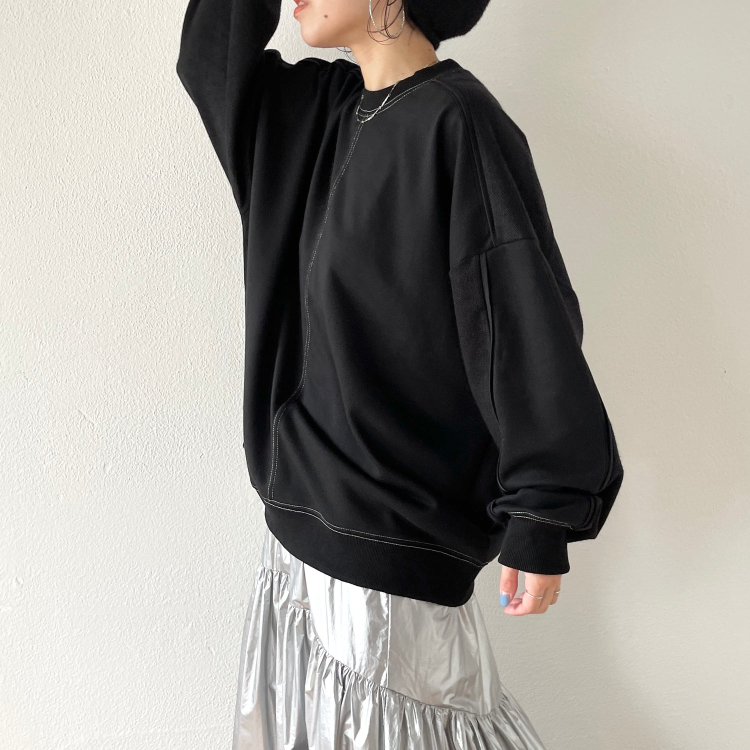 volume sleeve piping sweat / black
