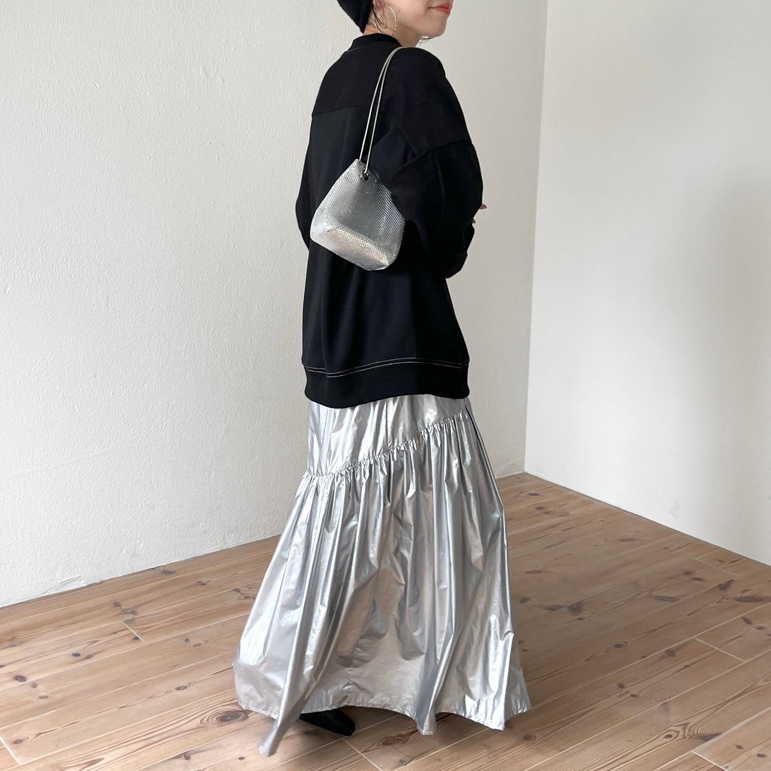 volume sleeve piping sweat / black