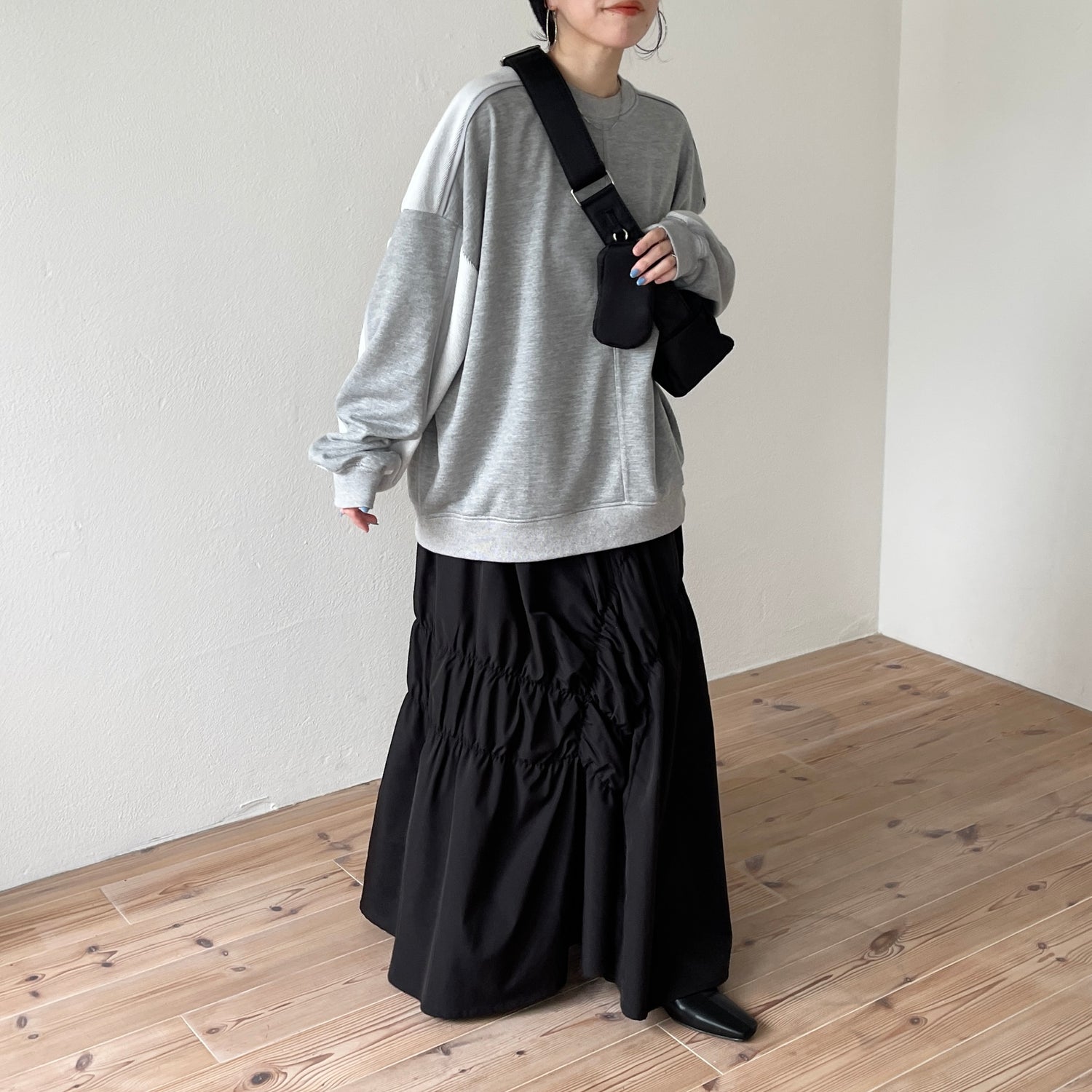 volume sleeve piping sweat / gray