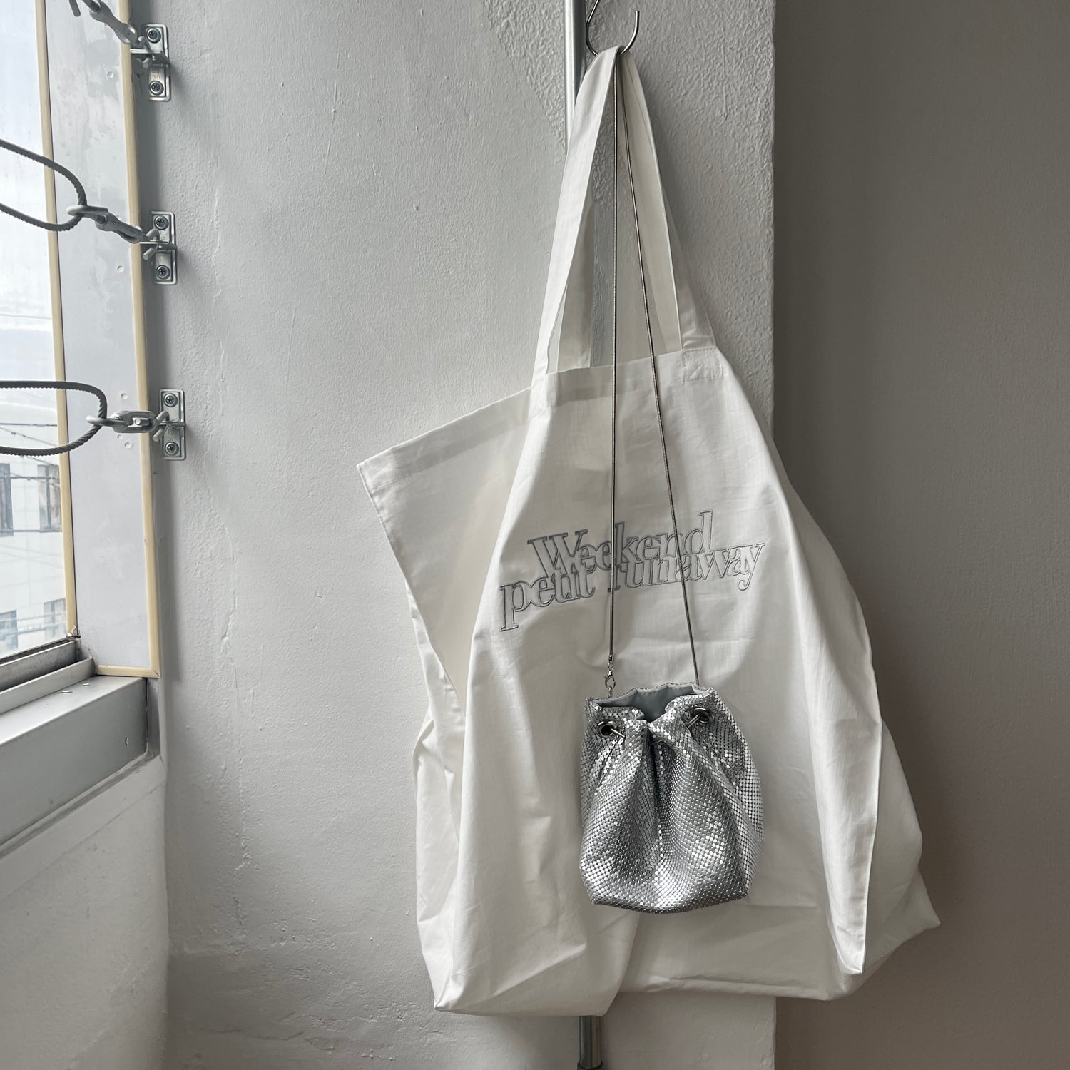 glitter disco mini bag / silver