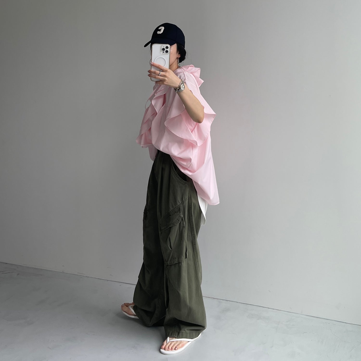 big collar frill half blouse / baby pink