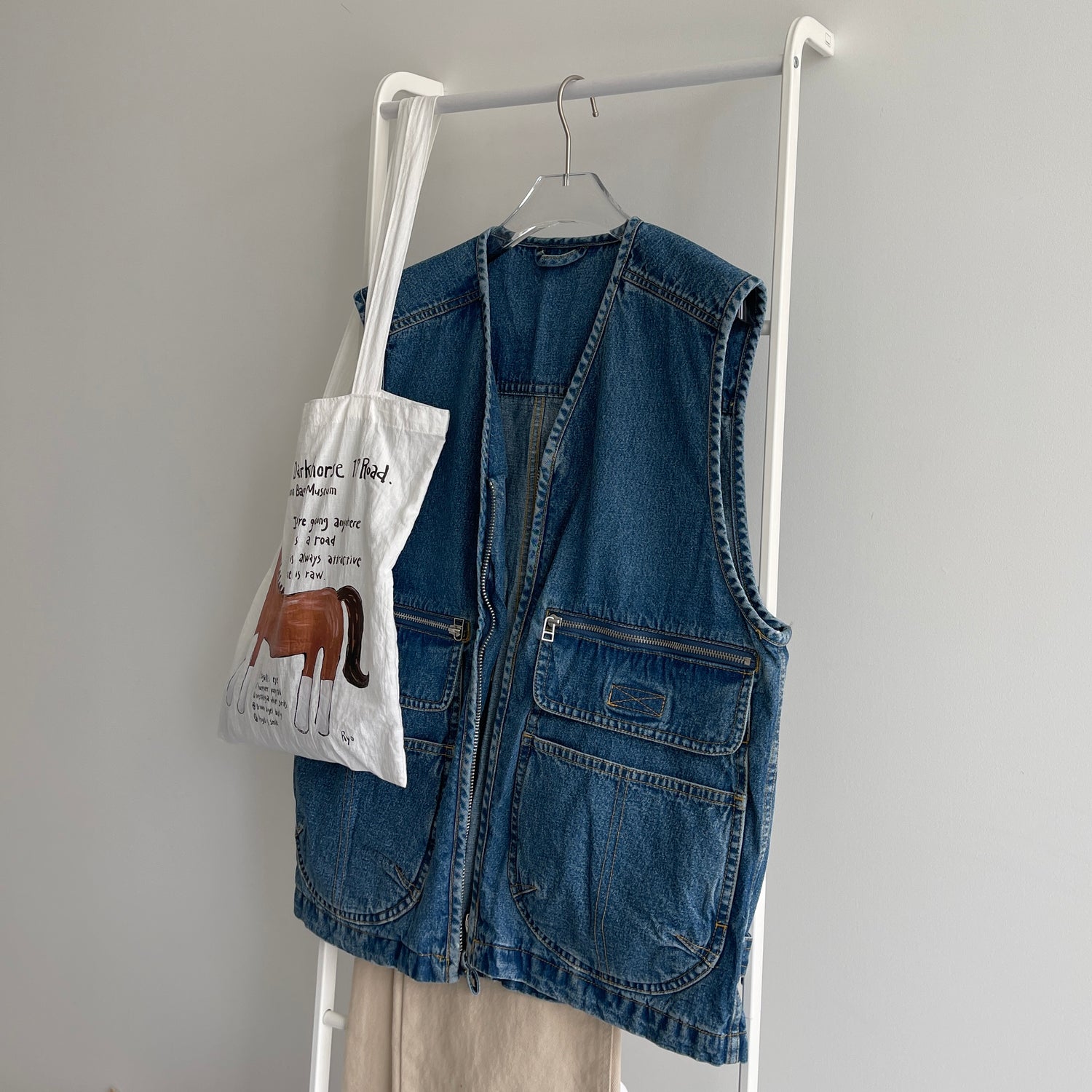 8 pockets BUDDY DENIM VEST / blue