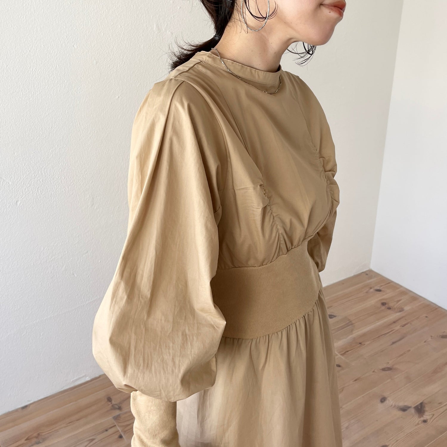 【SAMPLE】volume sleeve rib one piece / beige