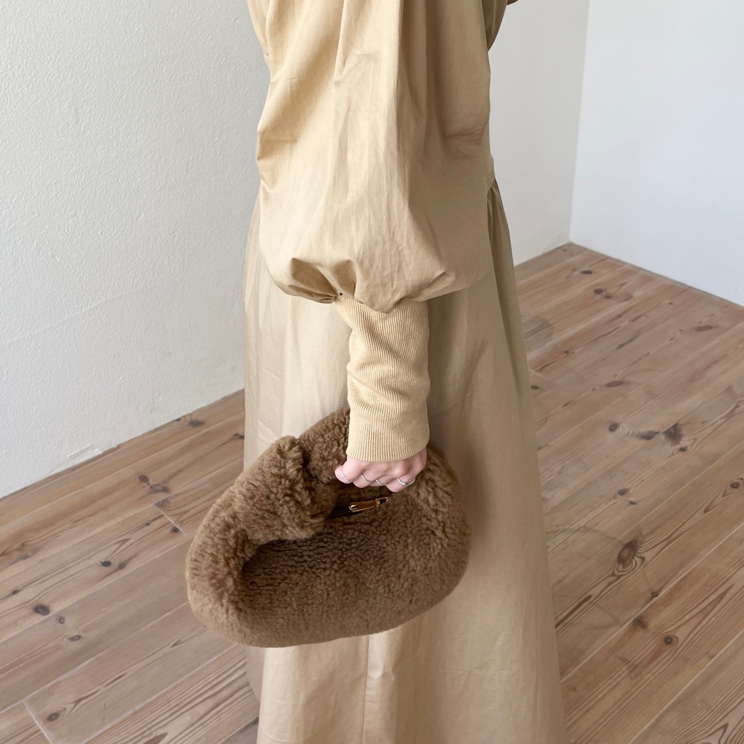 【SAMPLE】volume sleeve rib one piece / beige