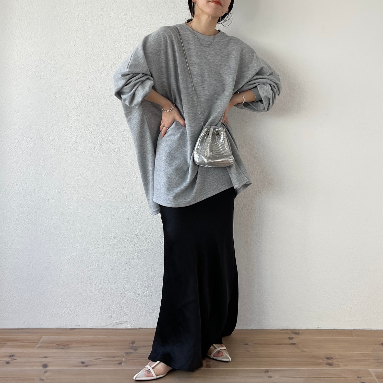 super loose light sweatee / gray
