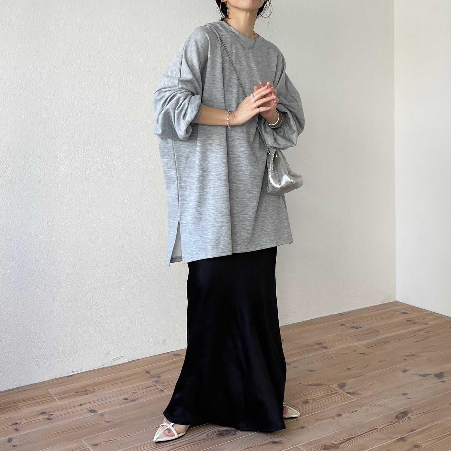 super loose light sweatee / gray