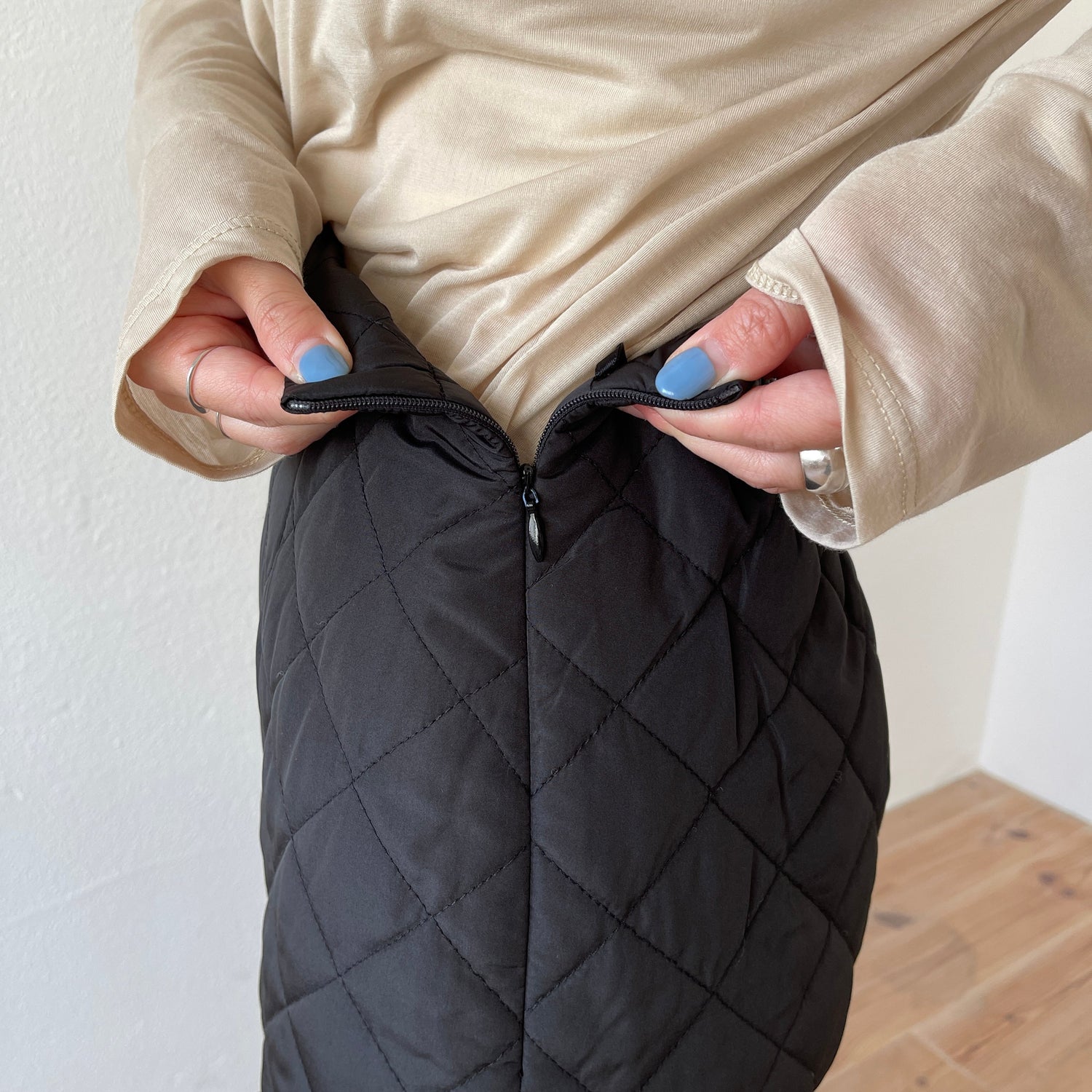 【SAMPLE】quilting skirt / black