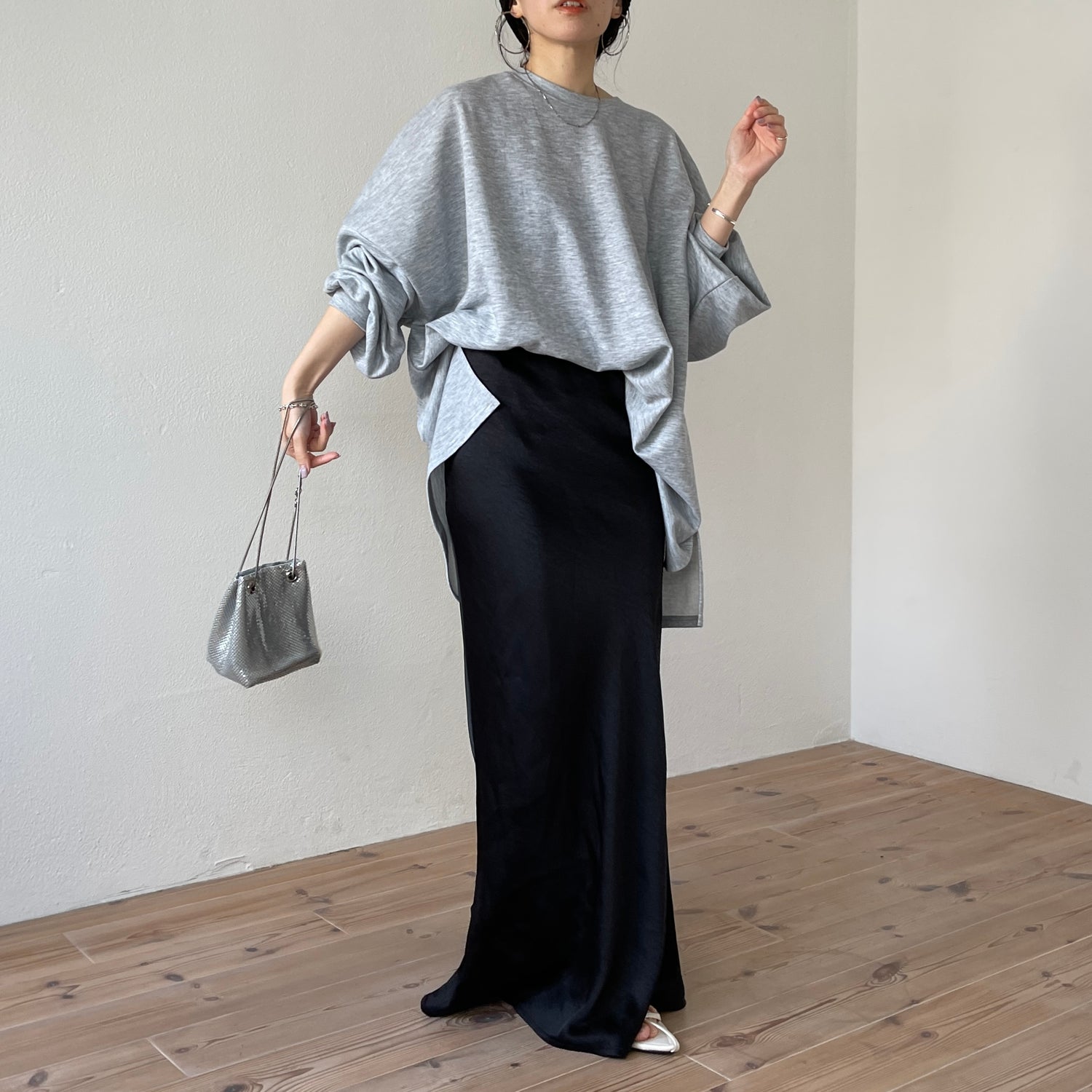 super loose light sweatee / gray