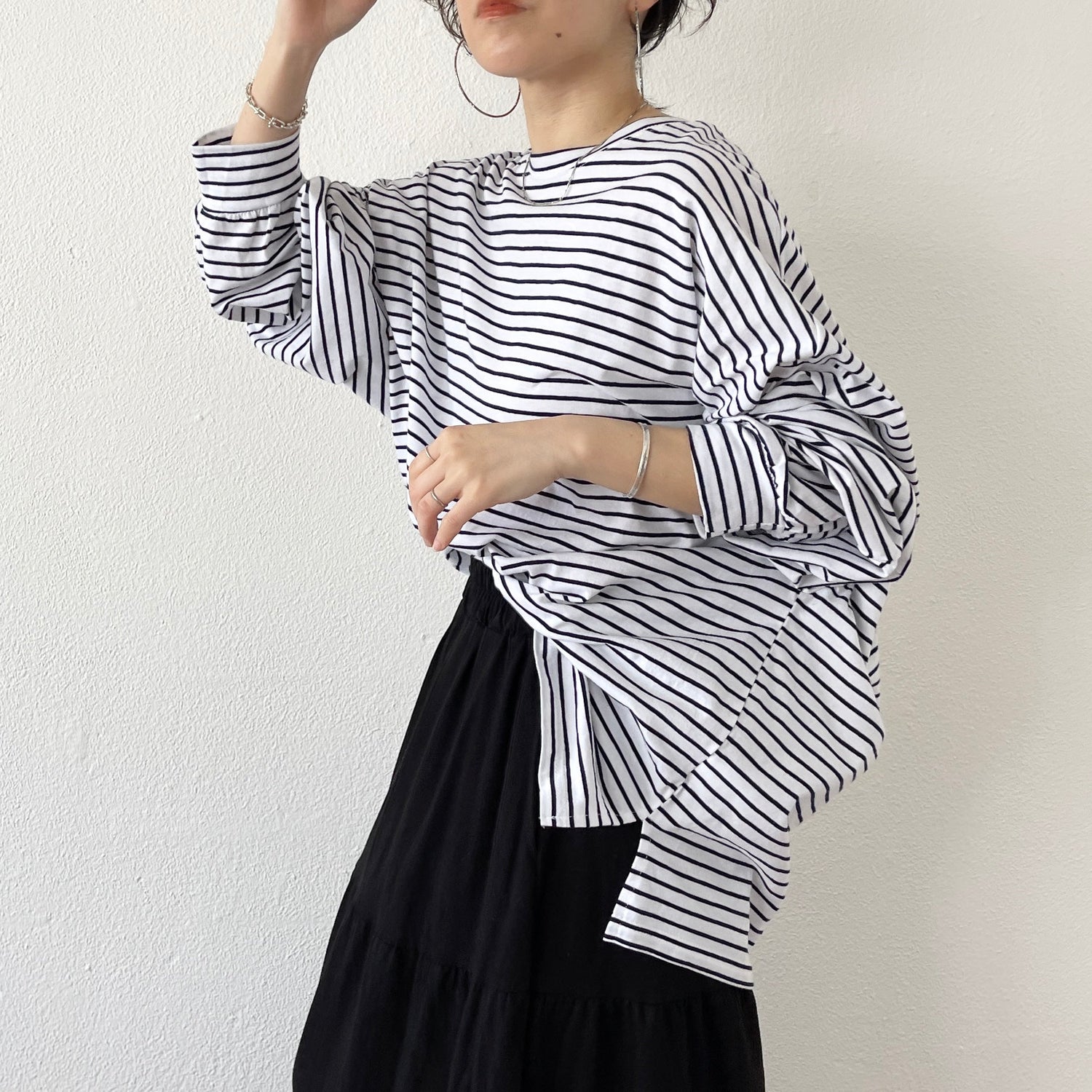 【SAMPLE】loose silhouette relax border tee / white