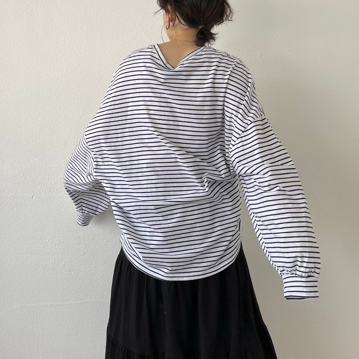 【SAMPLE】loose silhouette relax border tee / white