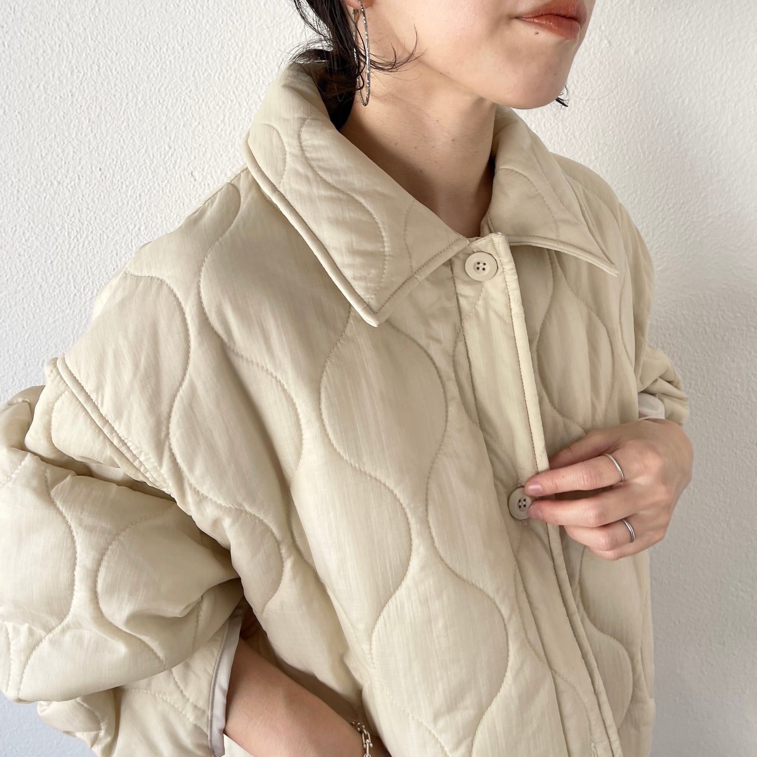 over size quilting jacket / ivory