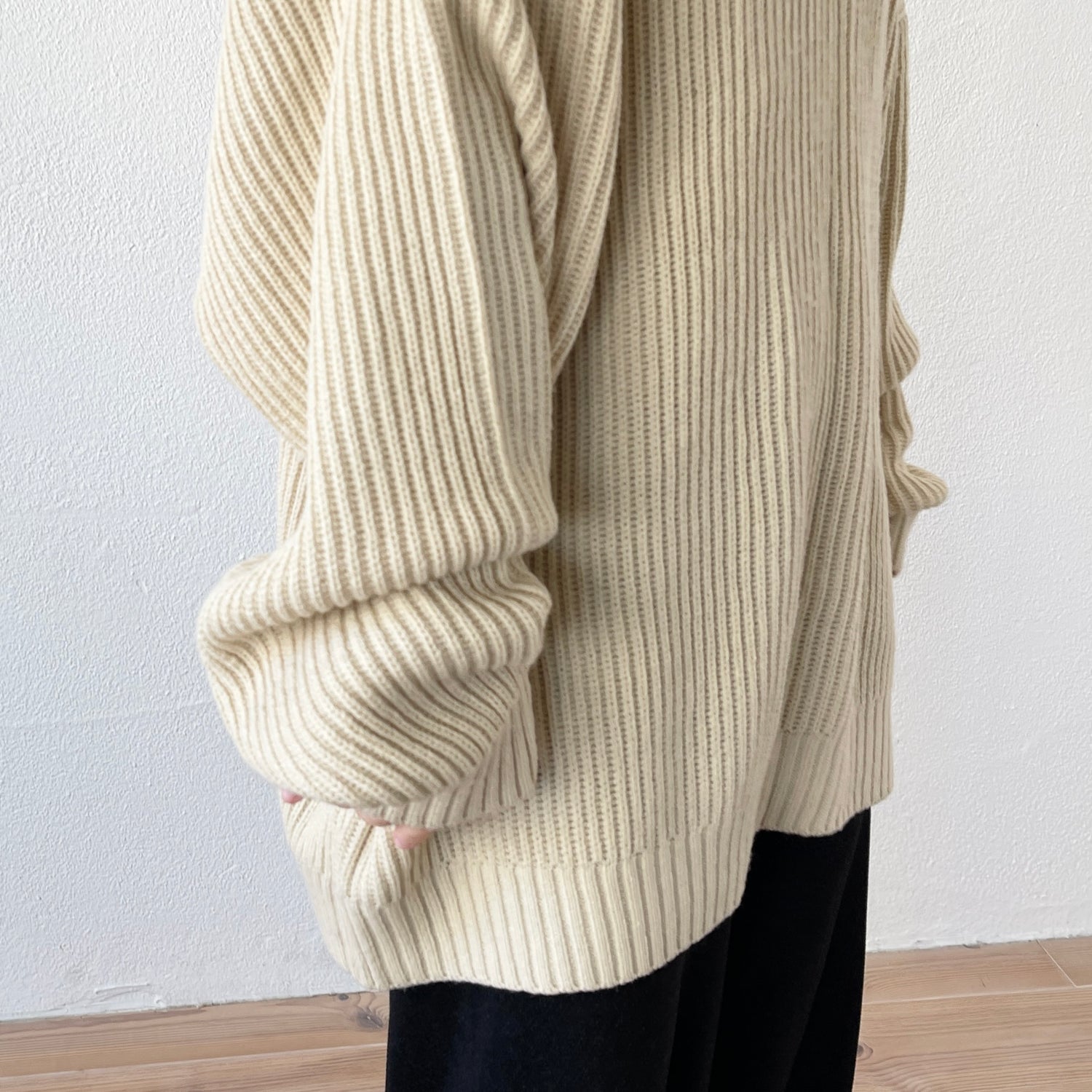 perfect silhouette super over knit / ivory