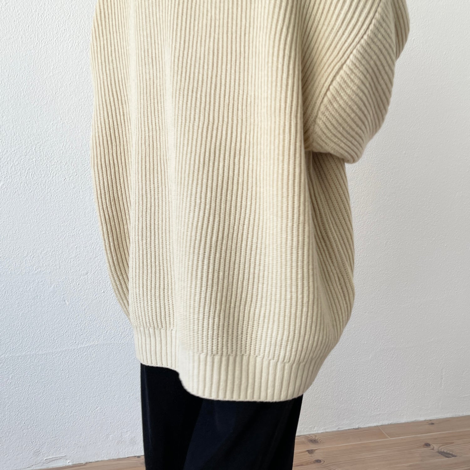 perfect silhouette super over knit / ivory