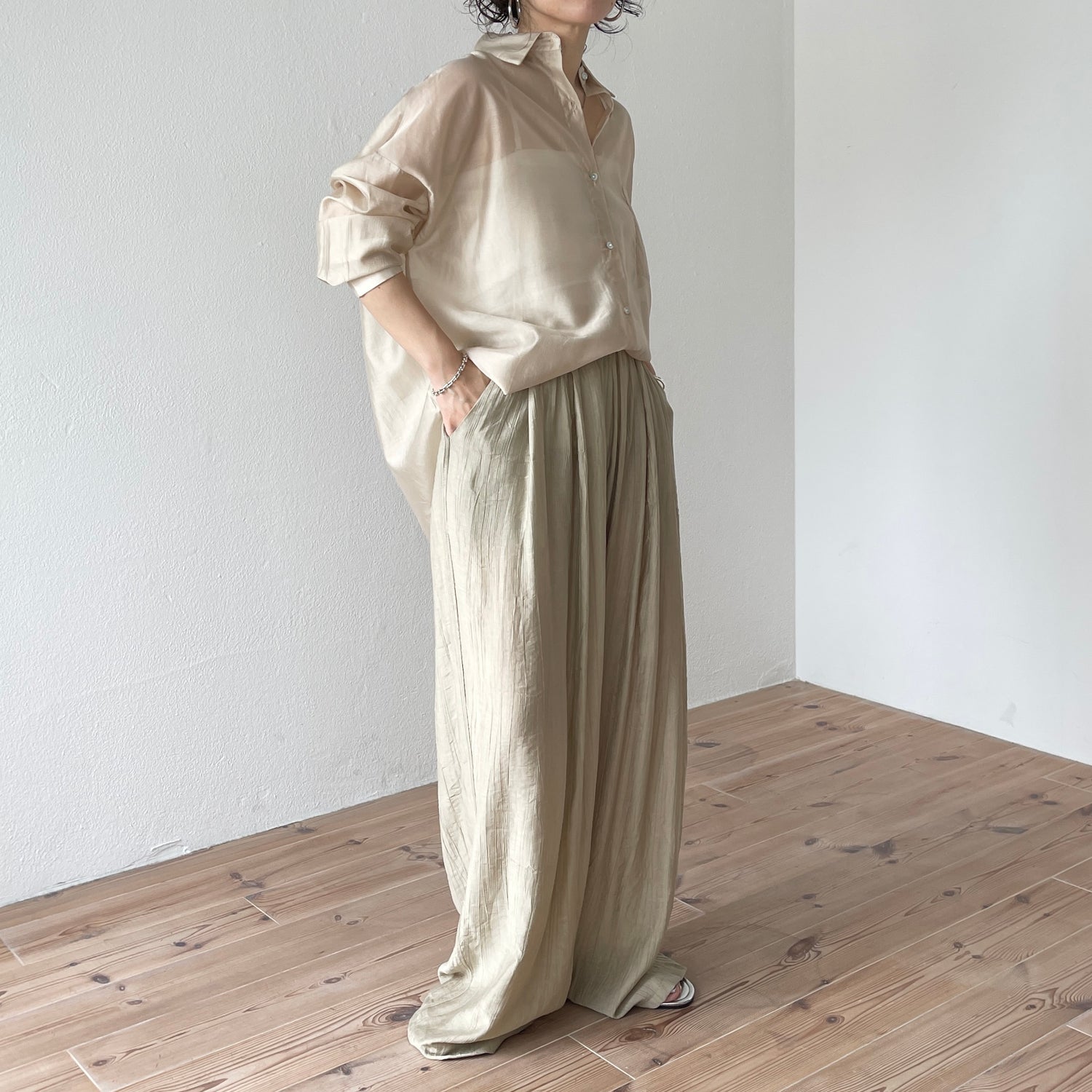 relax matte satin pants / beige