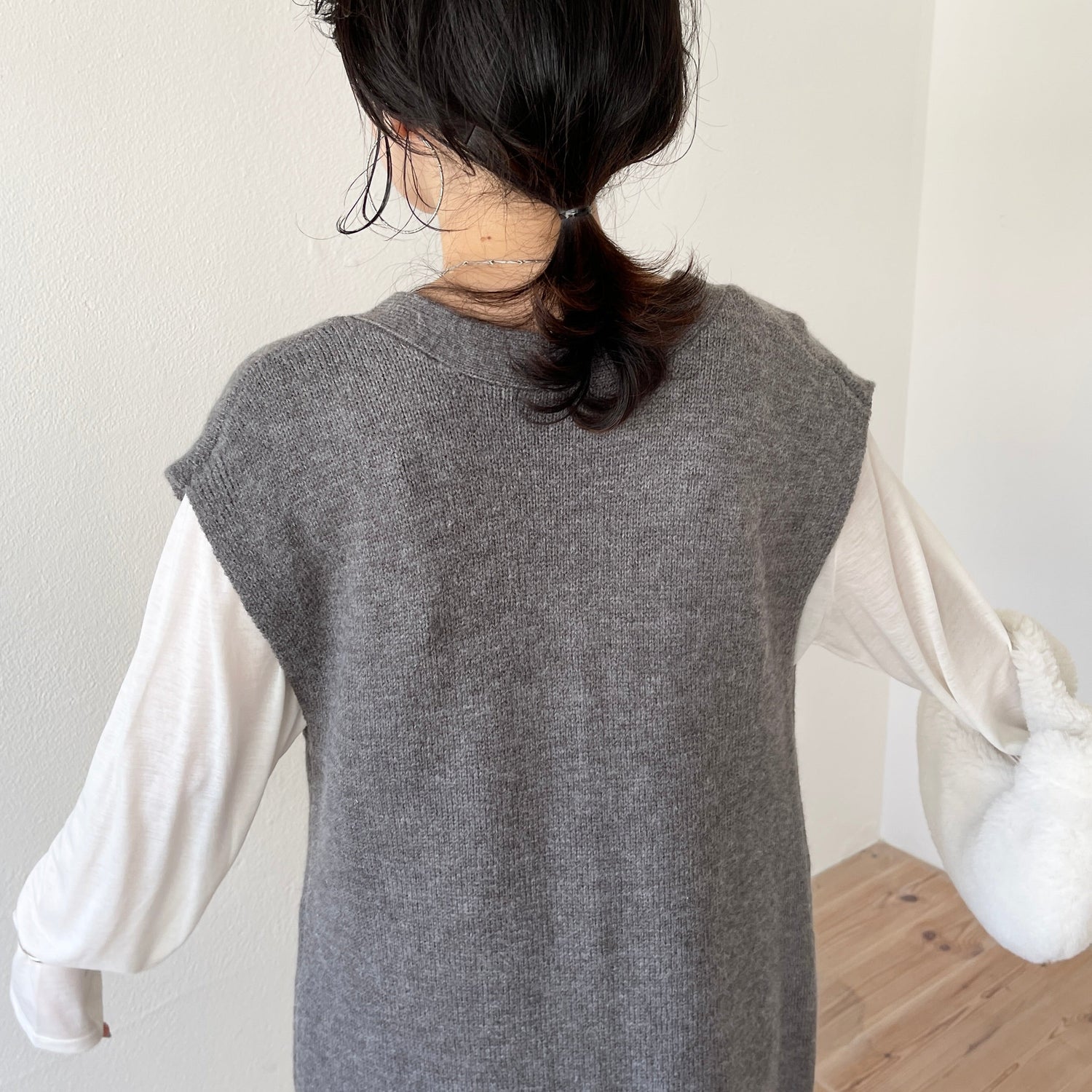 【SAMPLE】v neck knit vest one piece / gray