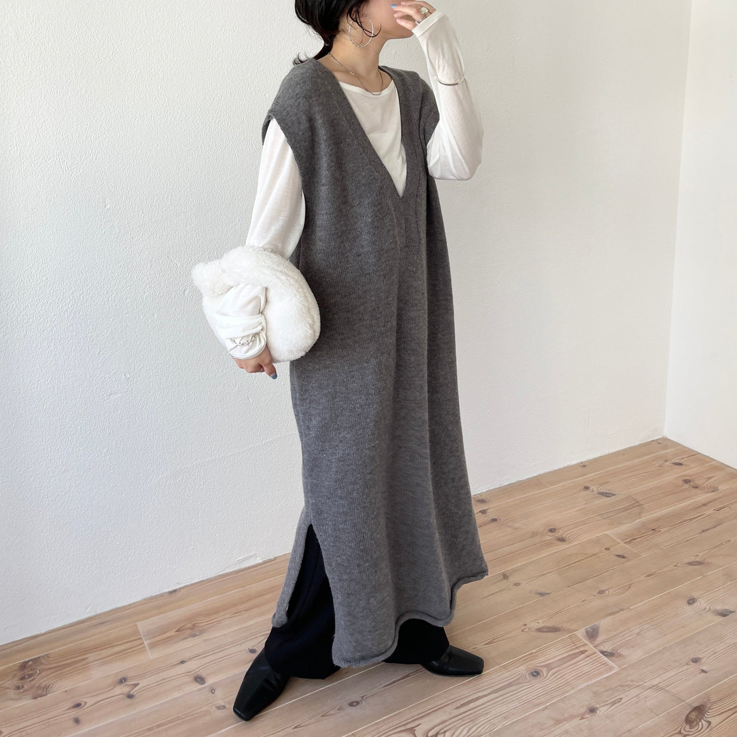 【SAMPLE】v neck knit vest one piece / gray