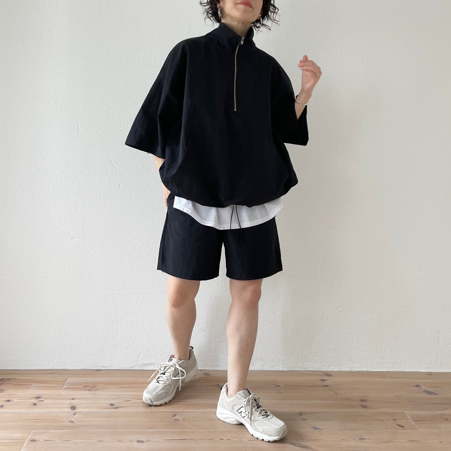 over size half zip nylon po / black