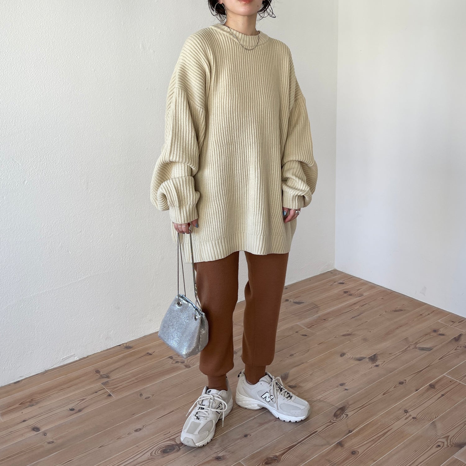 perfect silhouette super over knit / ivory