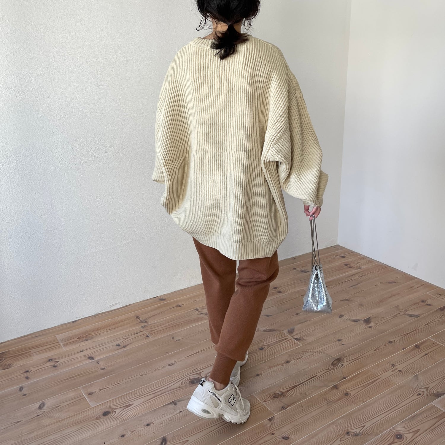 perfect silhouette super over knit / ivory