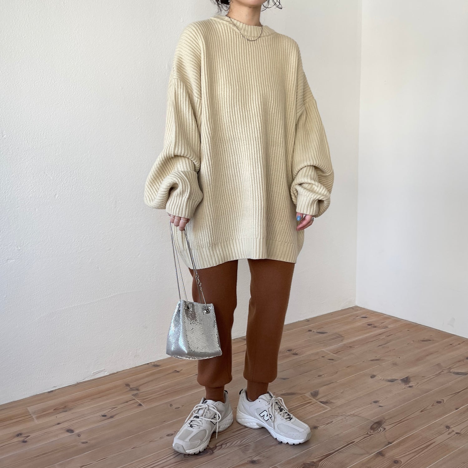 perfect silhouette super over knit / ivory