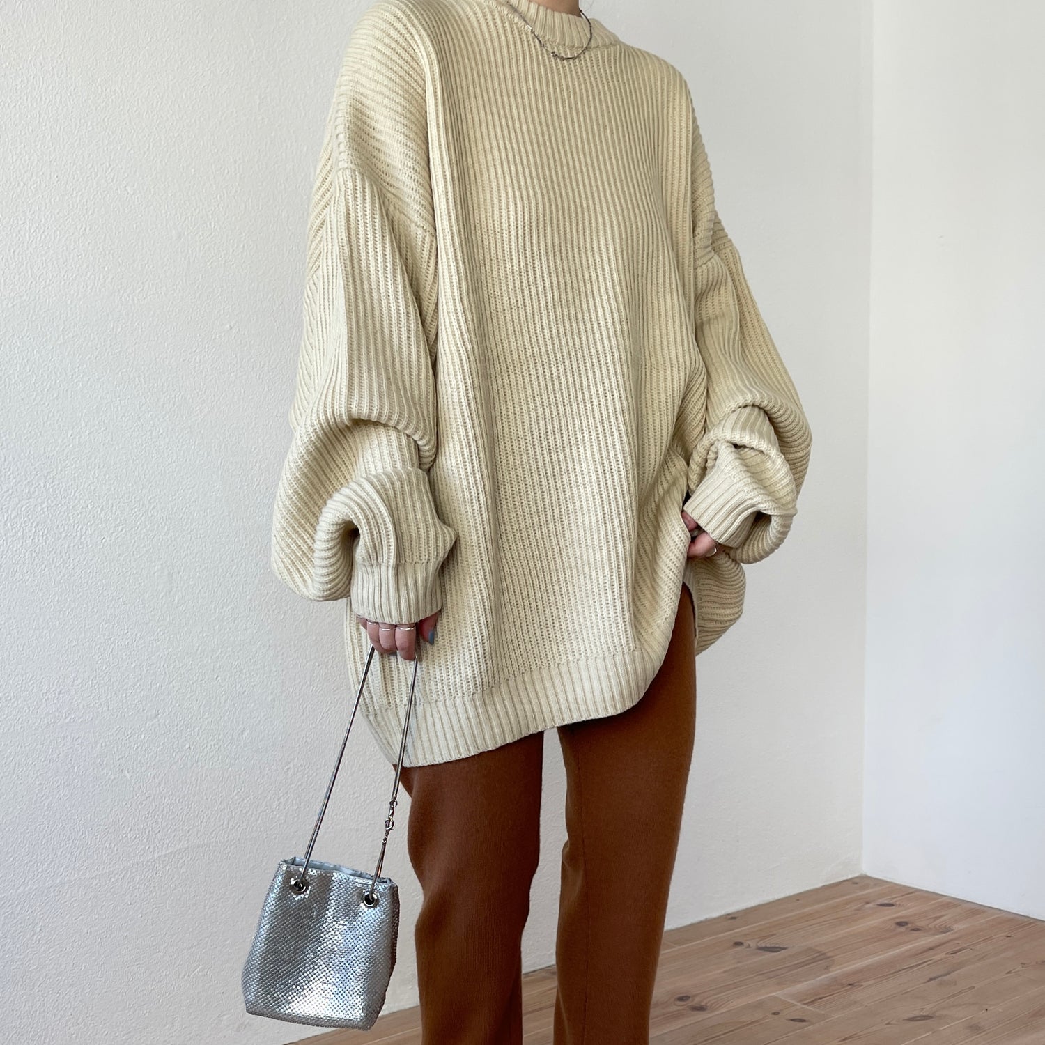 perfect silhouette super over knit / ivory