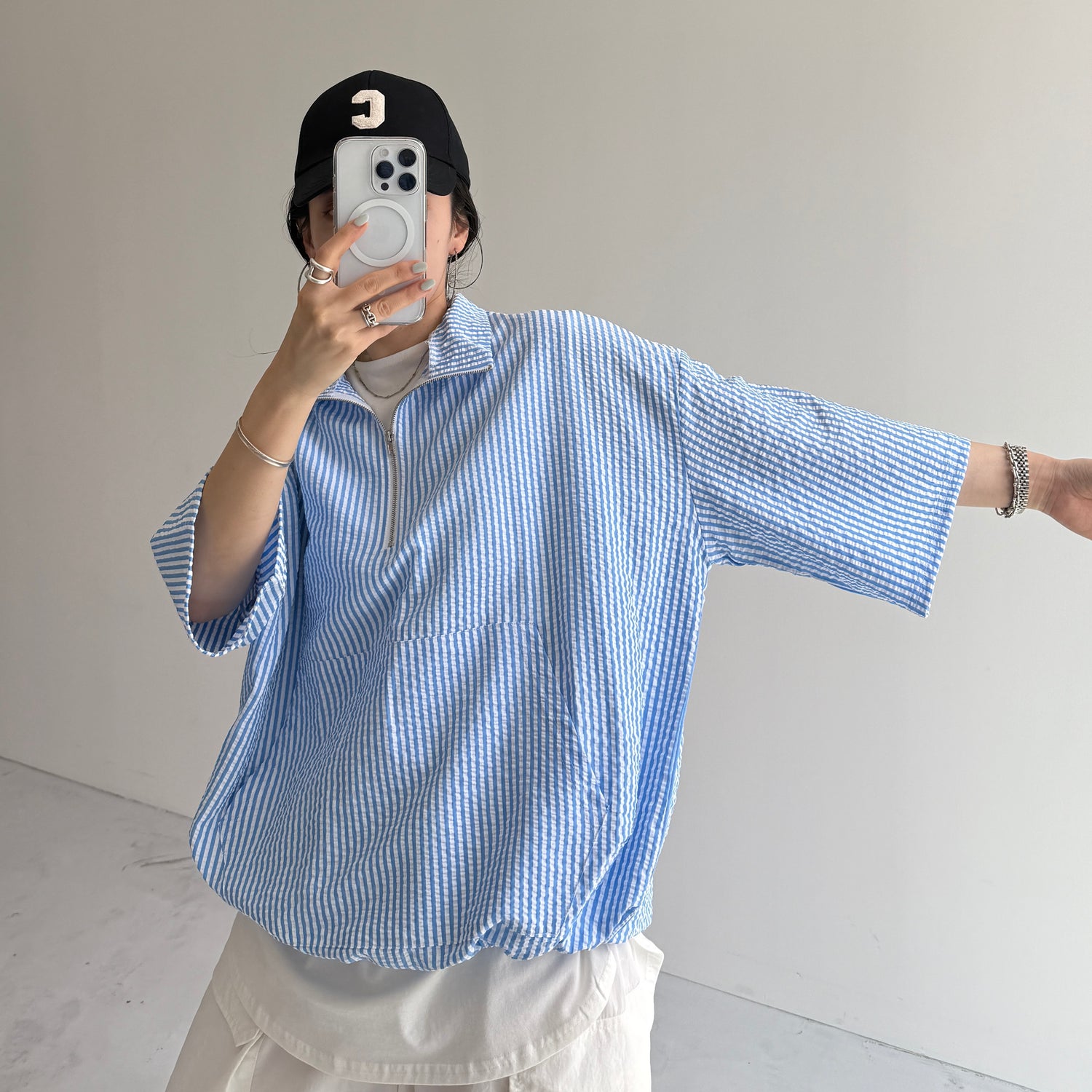over size half zip holiday PO / blue