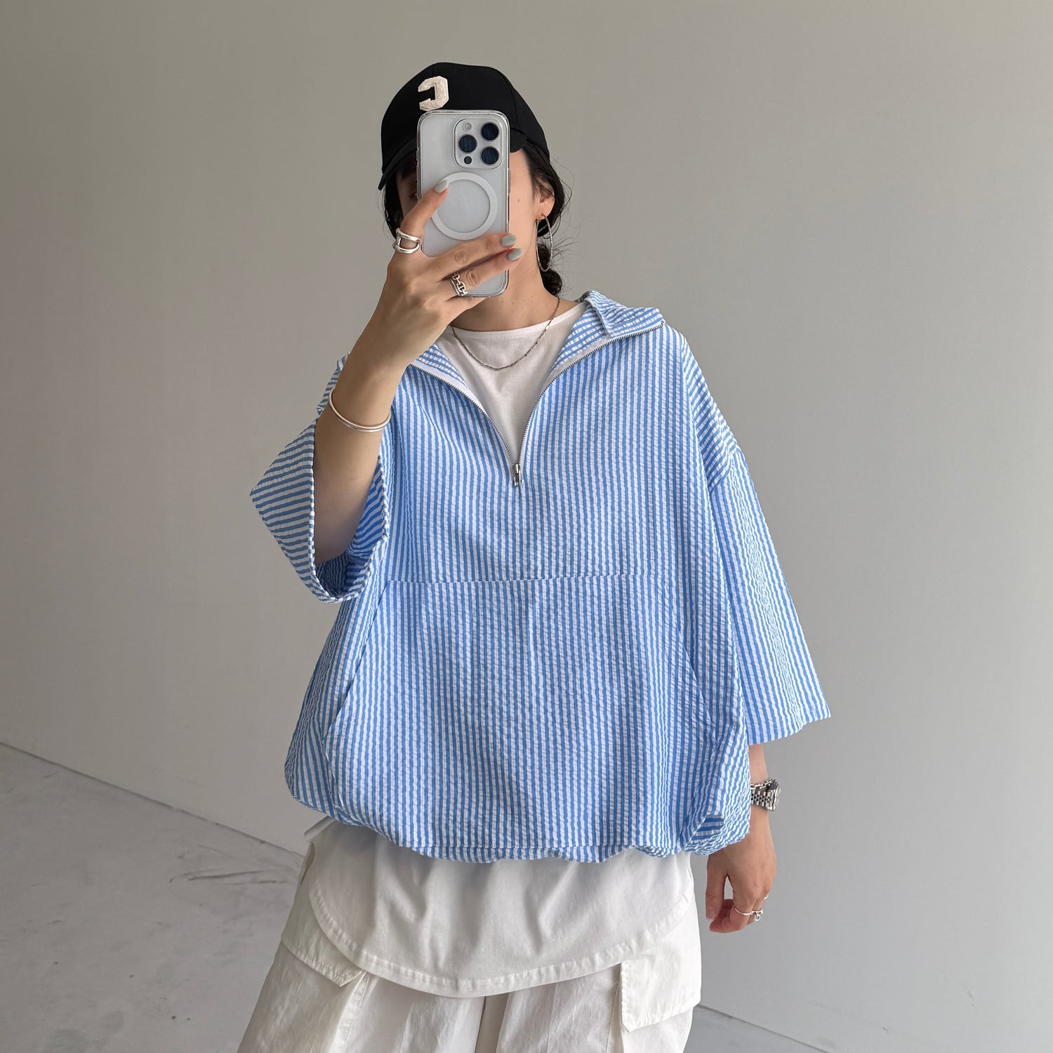 over size half zip holiday PO / blue