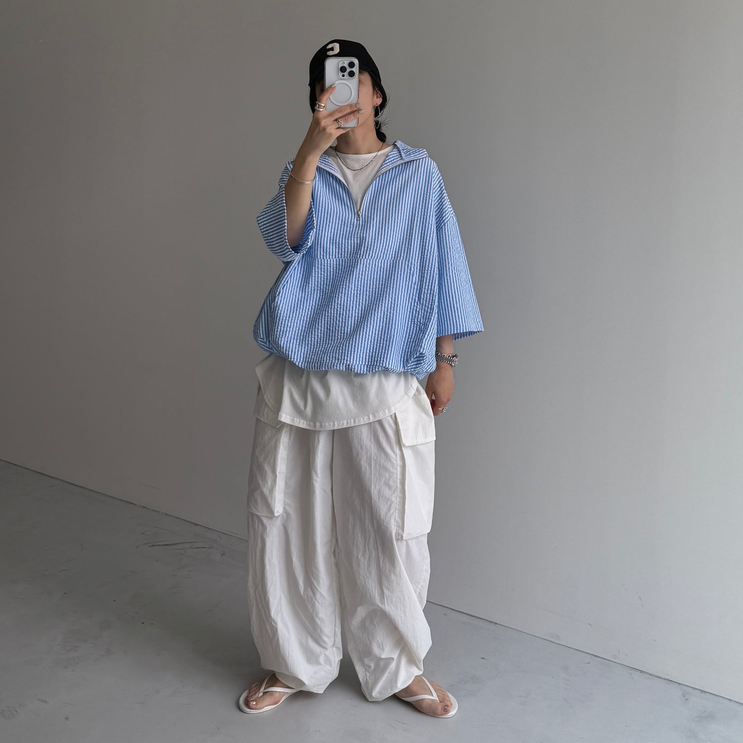 over size half zip holiday PO / blue