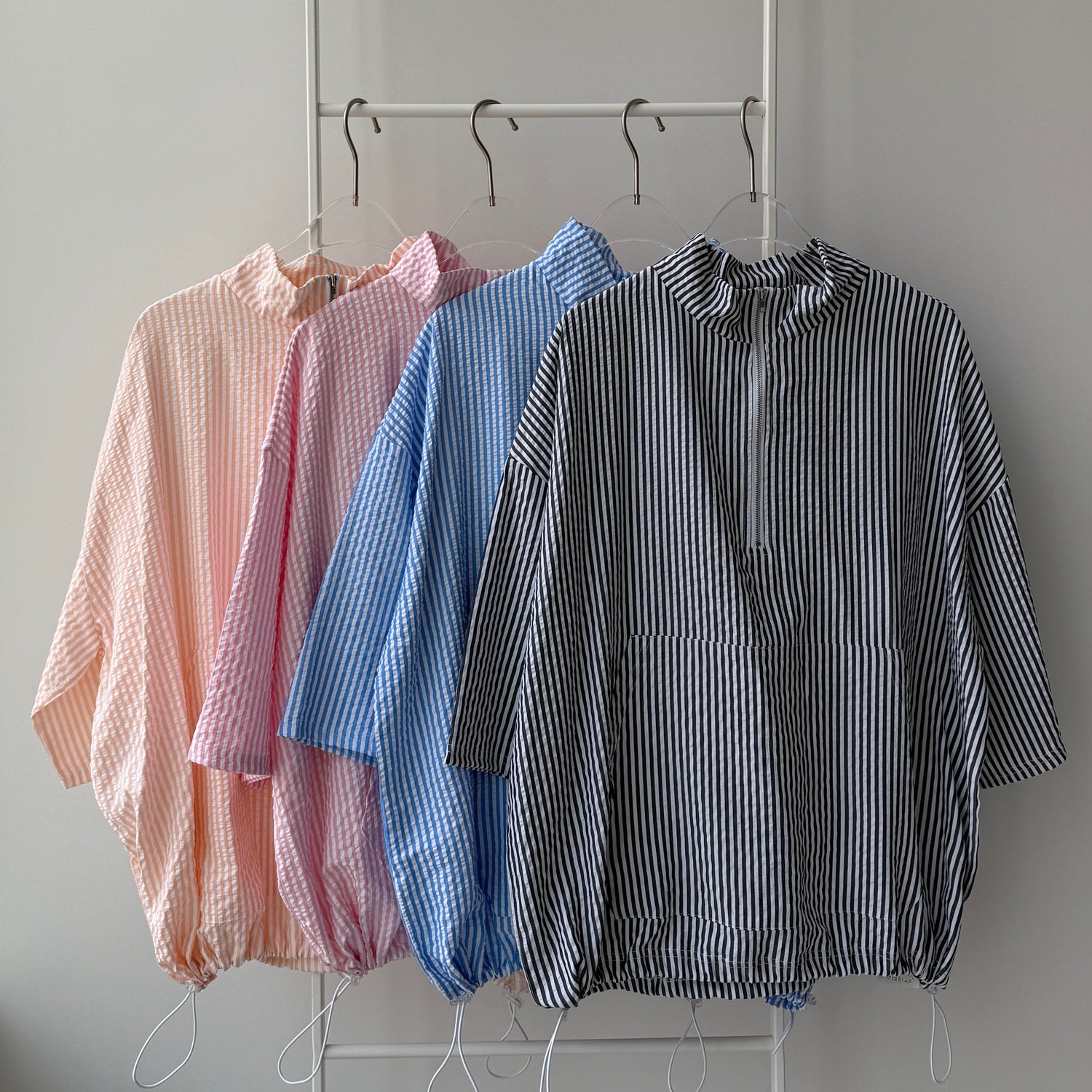 over size half zip holiday PO / blue