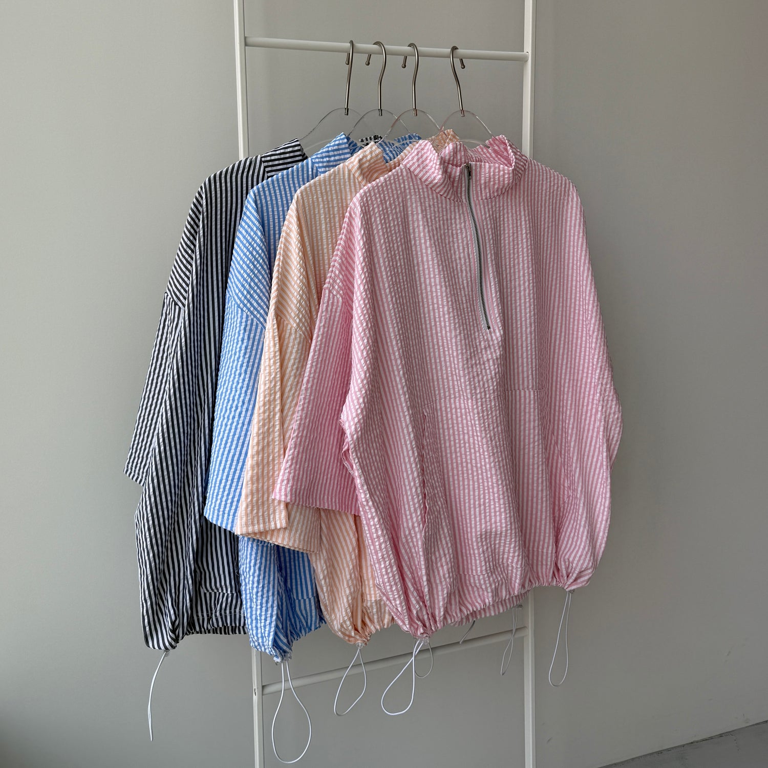 over size half zip holiday PO / blue