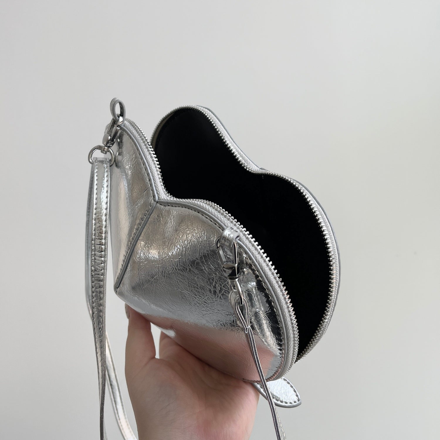 2way heart bag / silver