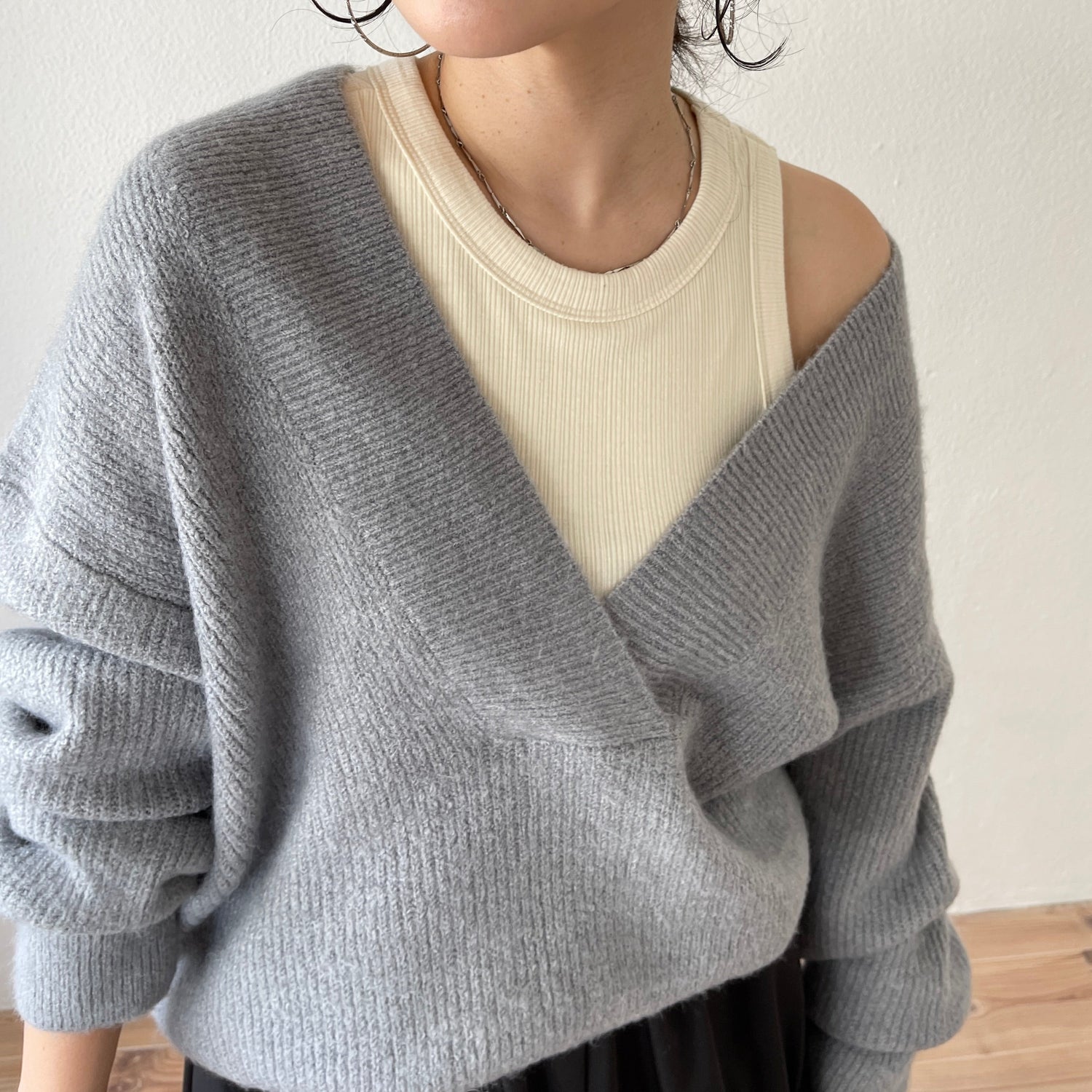 【SAMPLE】over size v neck loose knit / gray