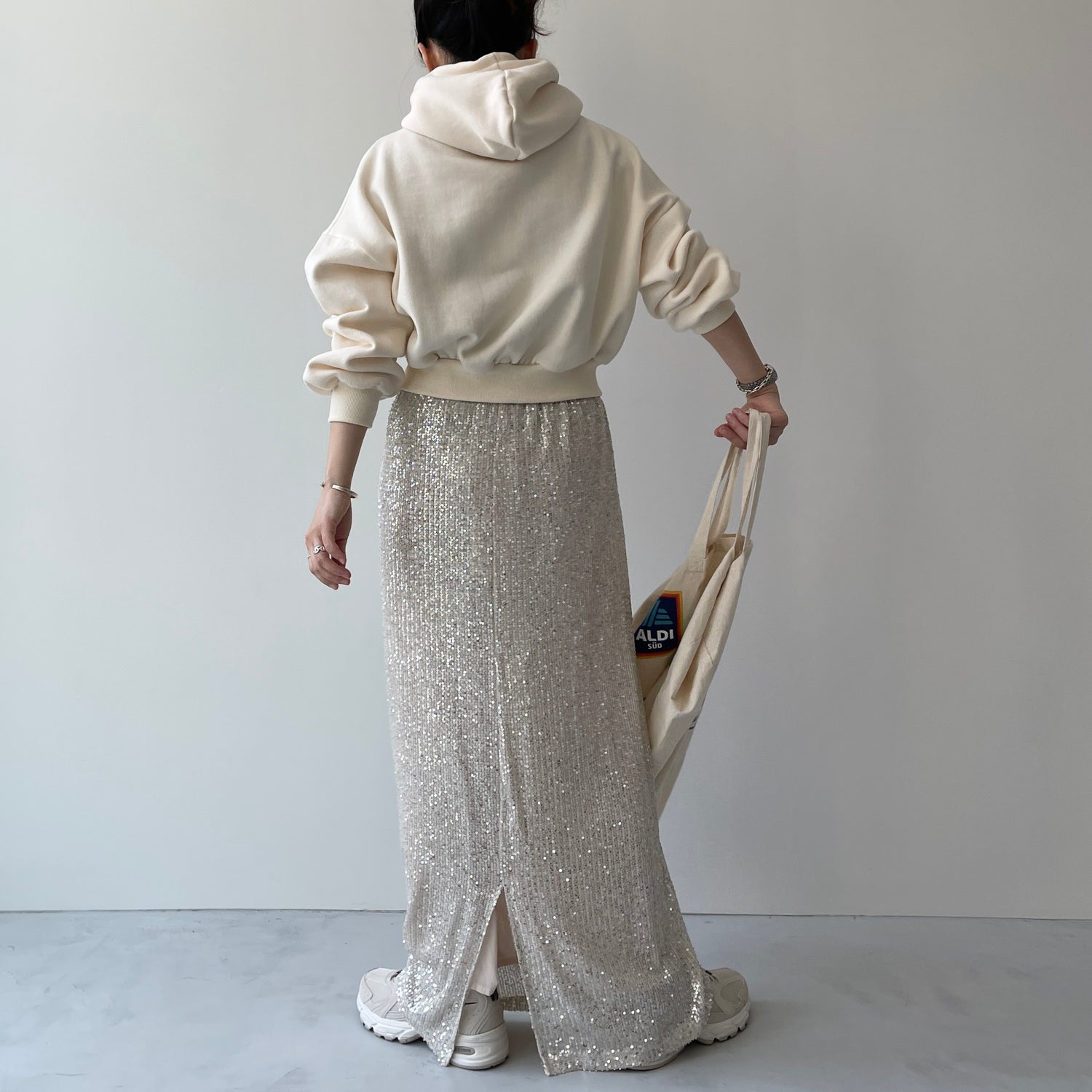 egg short hoodie / ivory