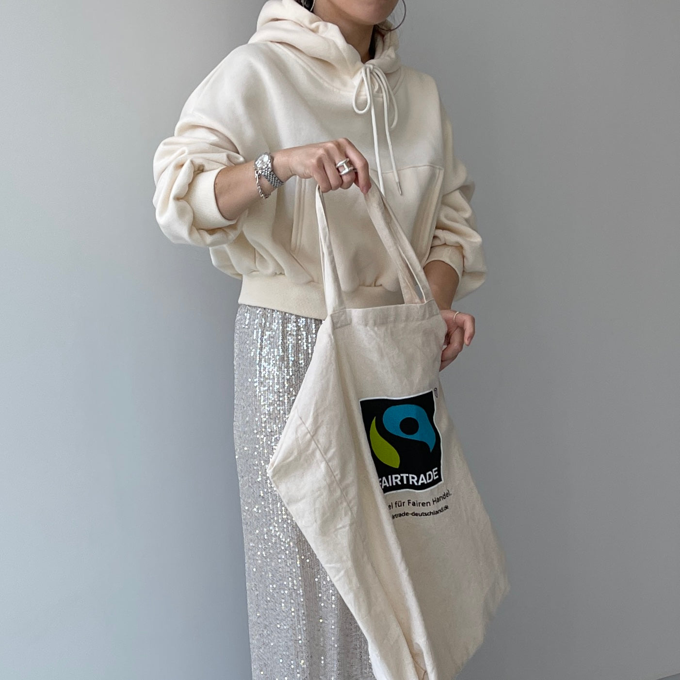 egg short hoodie / ivory