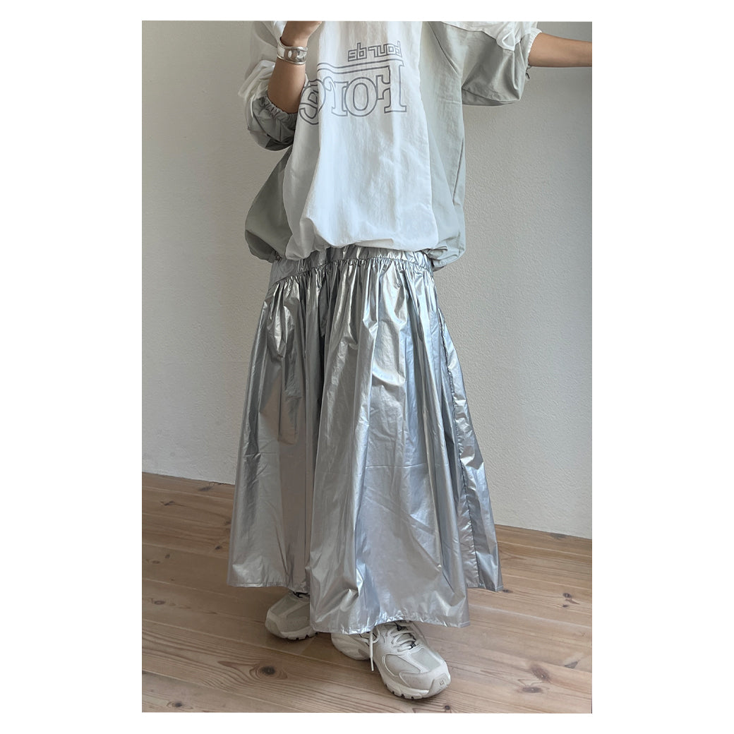 metallic gatherer flare skirt / silver