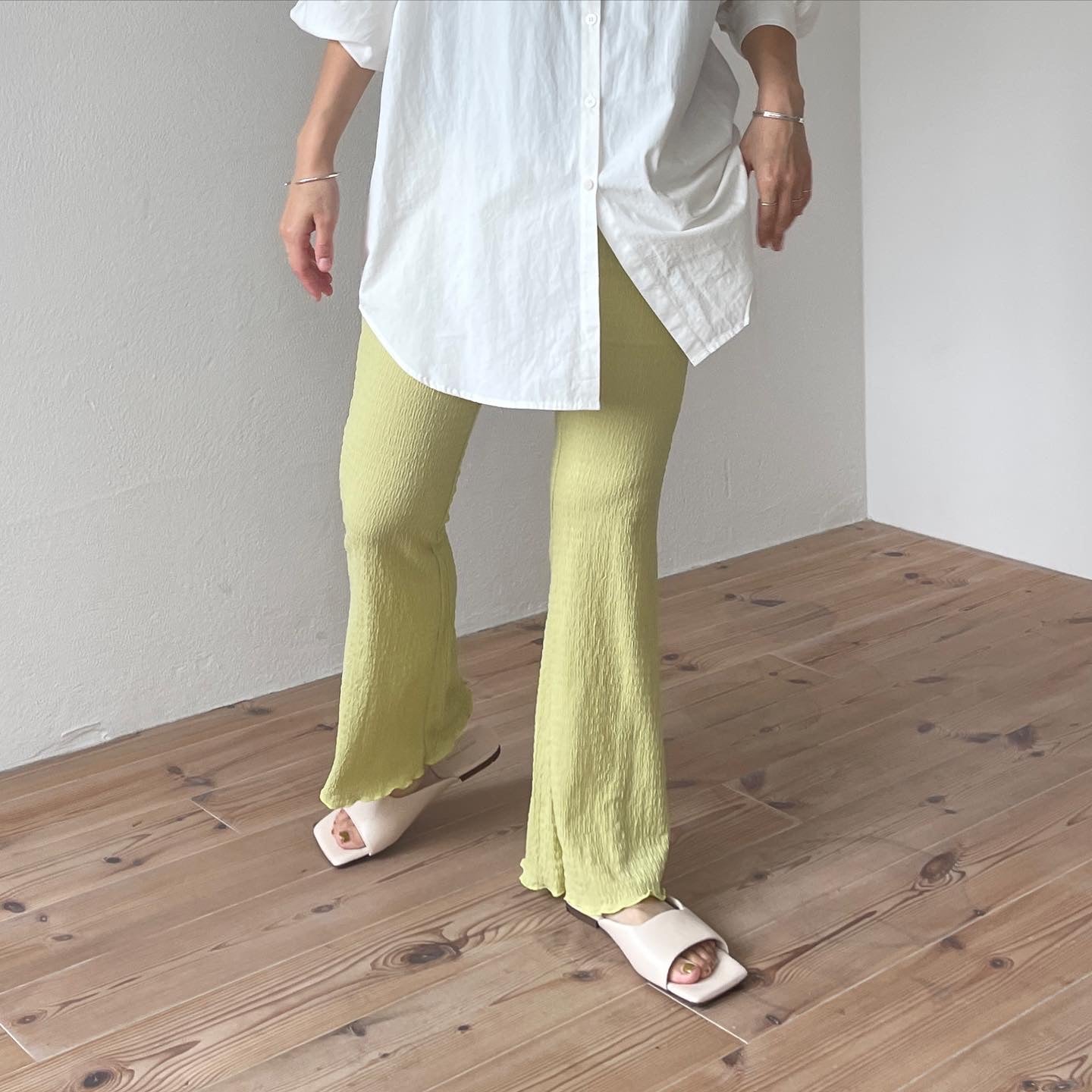 soft flare shirring leggings pants / clear green