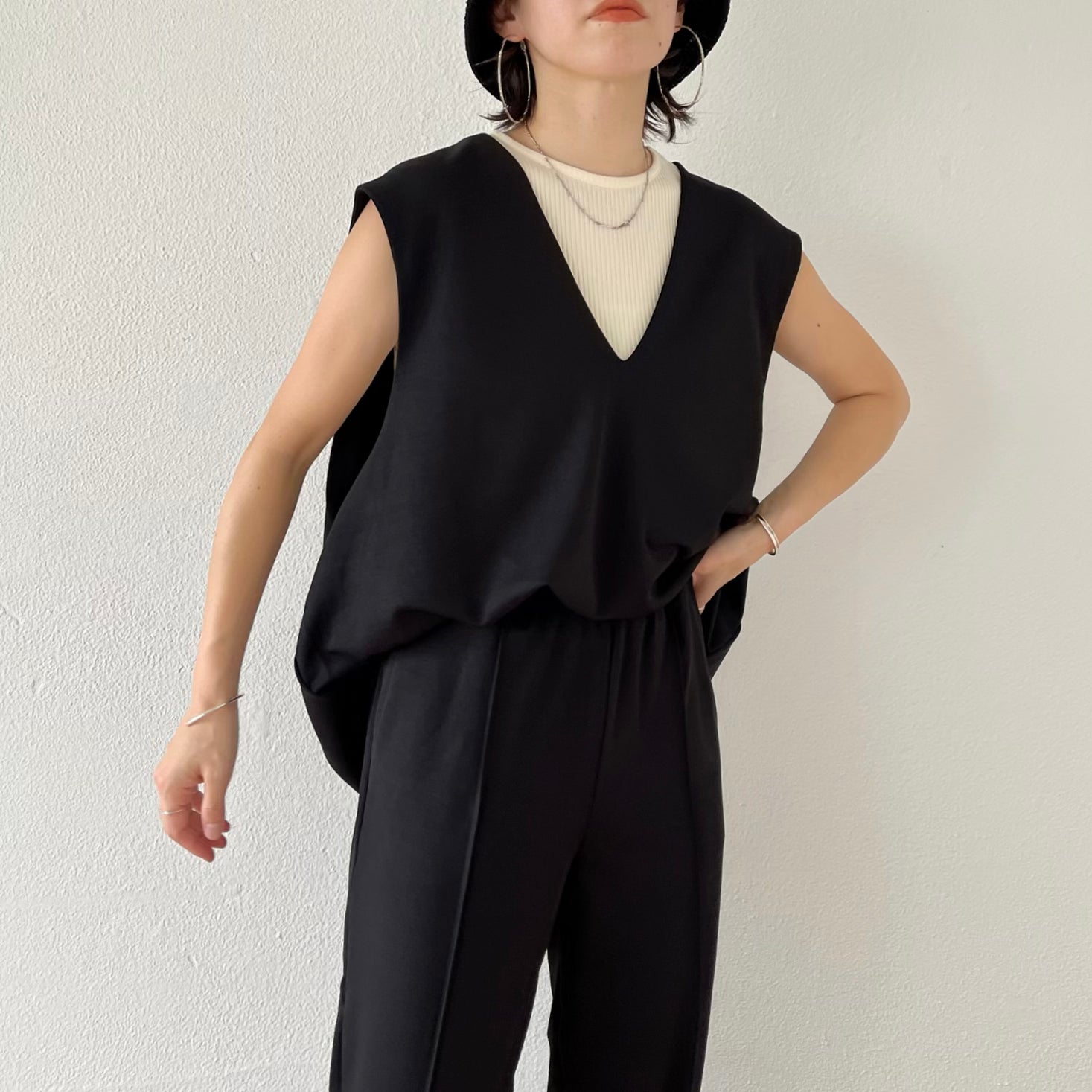《love call limited price!3/5 23:59 まで》over size ponte vest / black