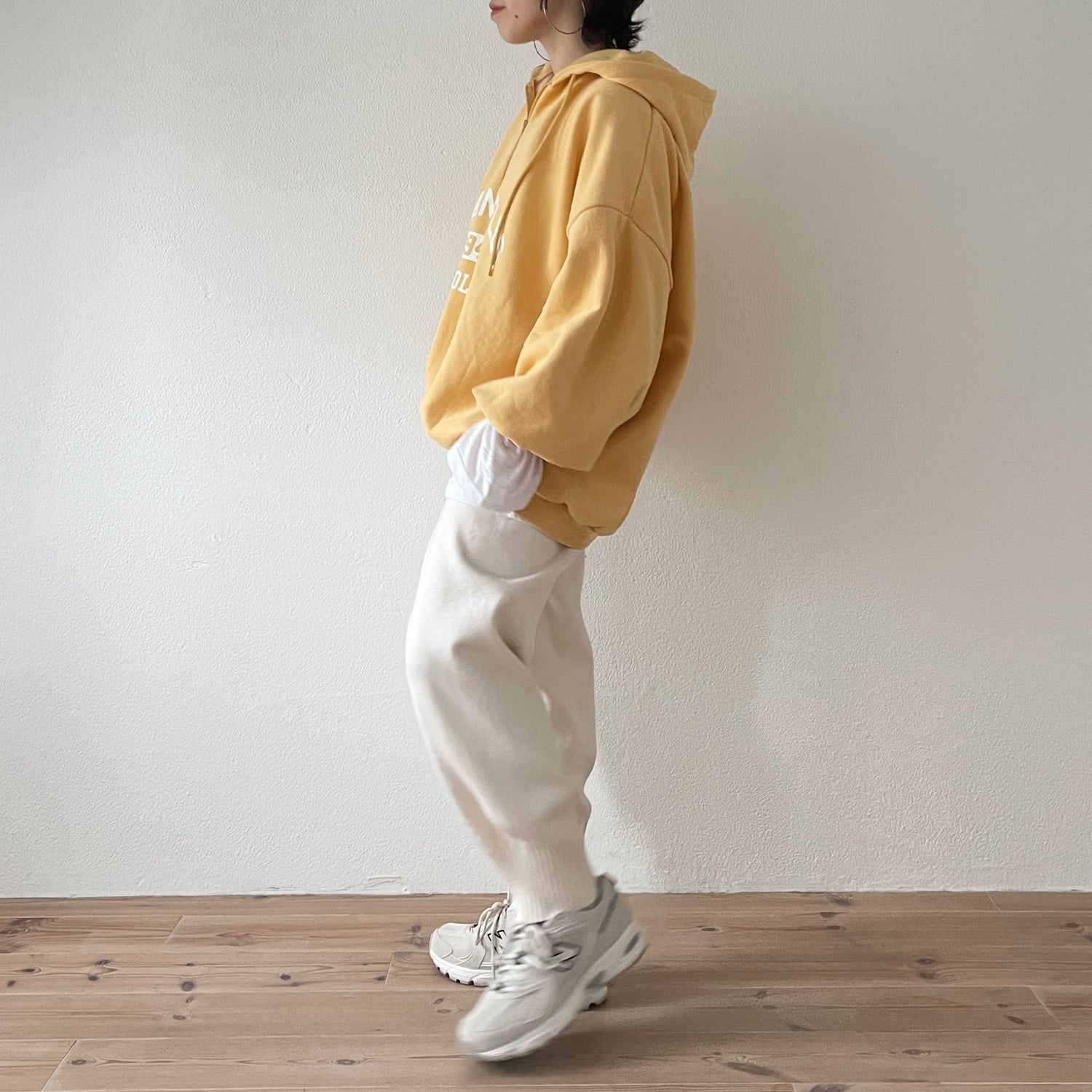 half zip loose hoodie / yellow