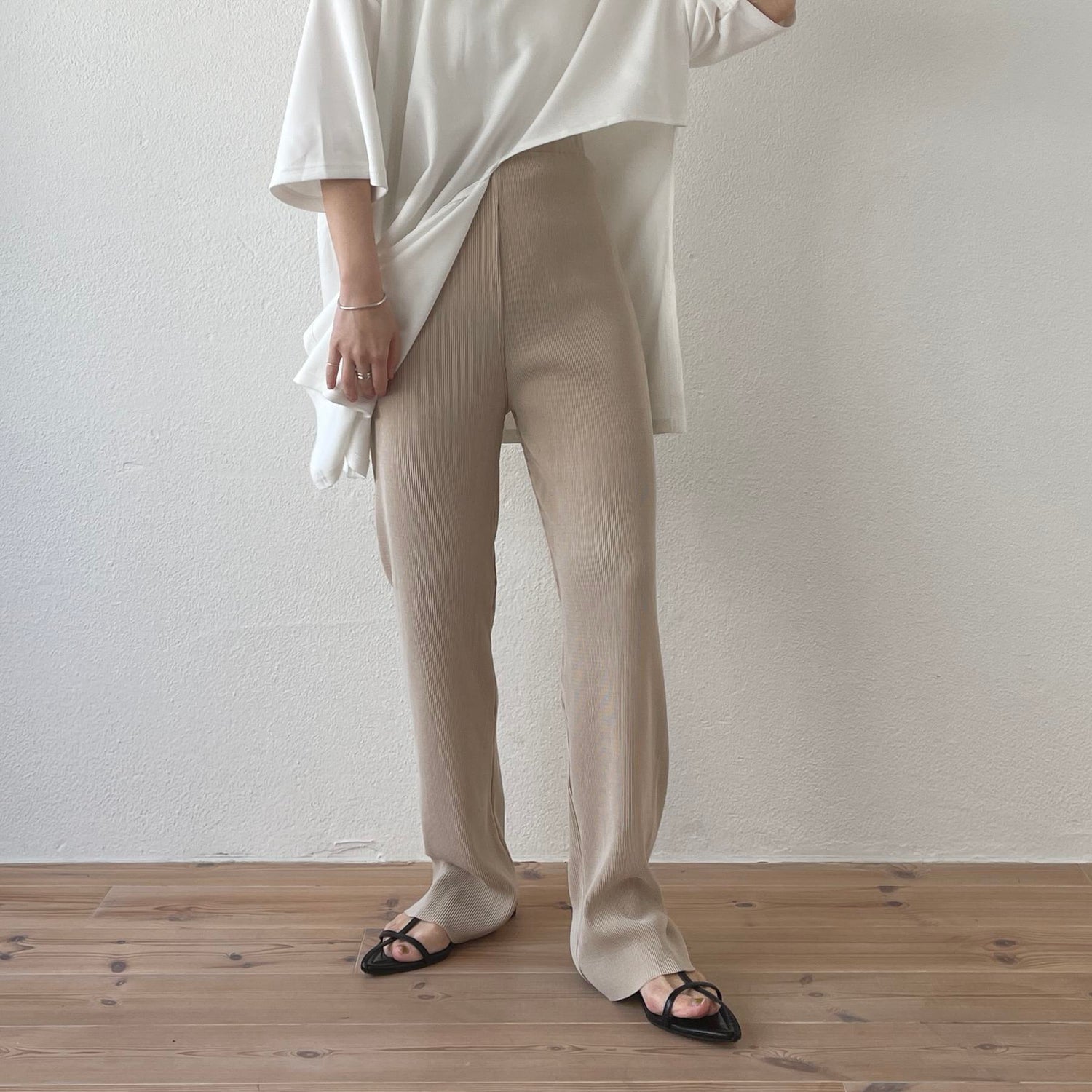 daily daily super stretch pleats pants / ivory