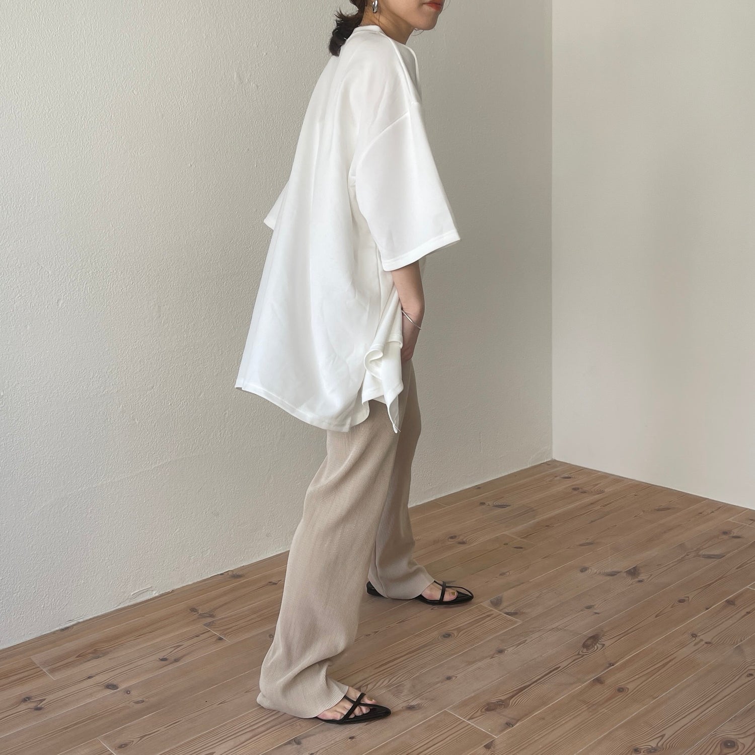 daily daily super stretch pleats pants / ivory
