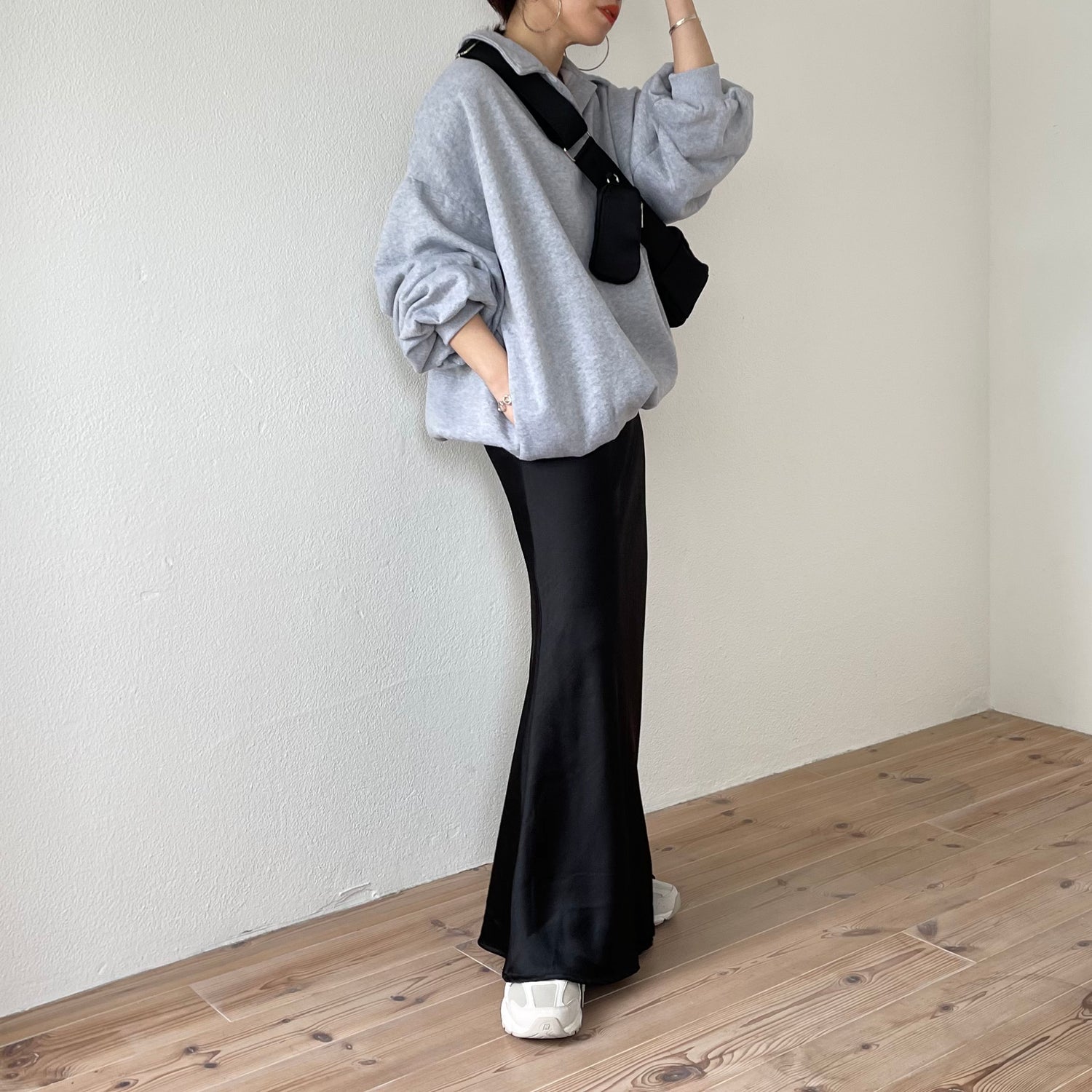 over size volume sleeve sweat / gray
