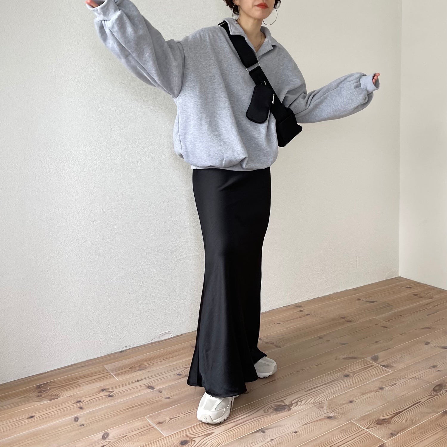 over size volume sleeve sweat / gray