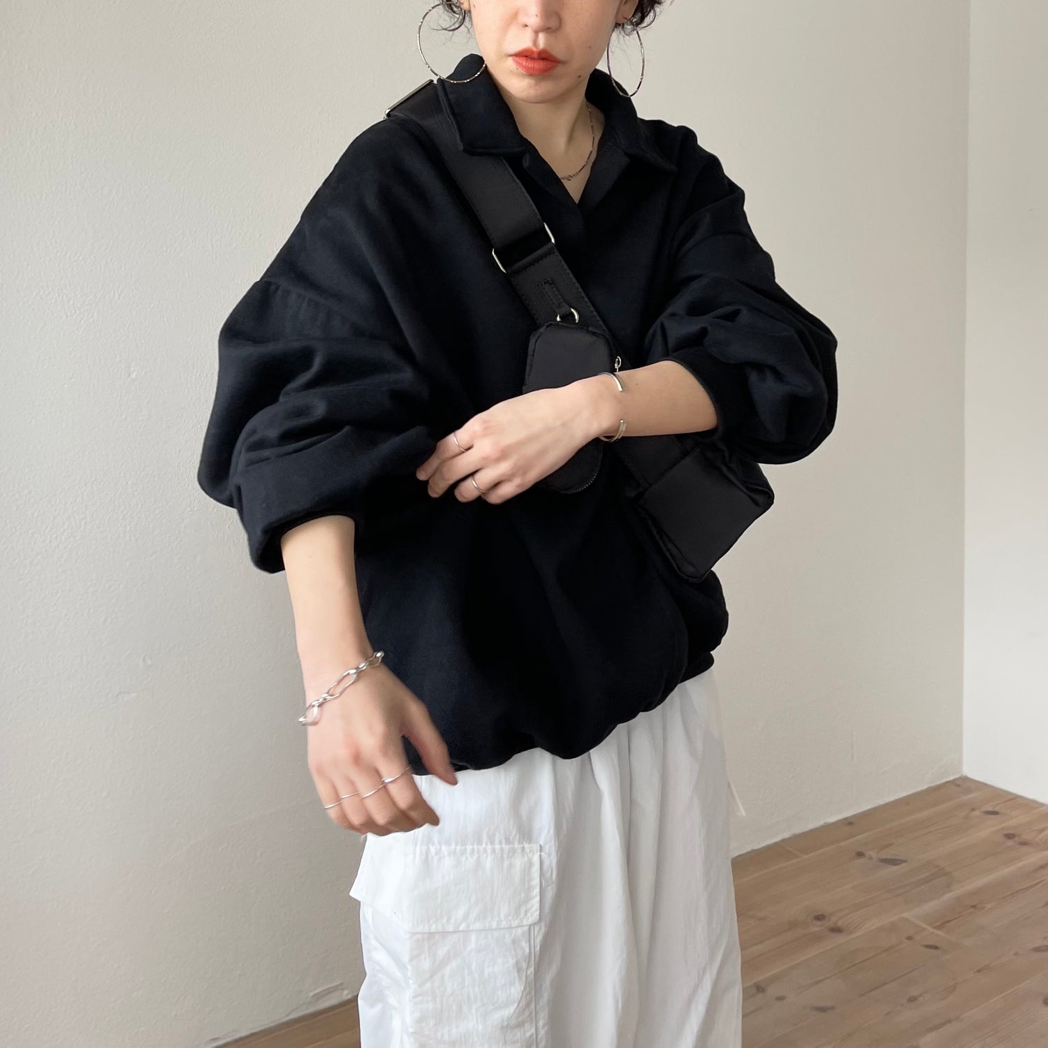 over size volume sleeve sweat / black