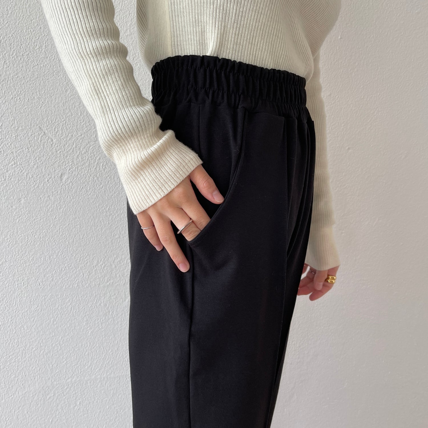 center line relax sweat pants / black