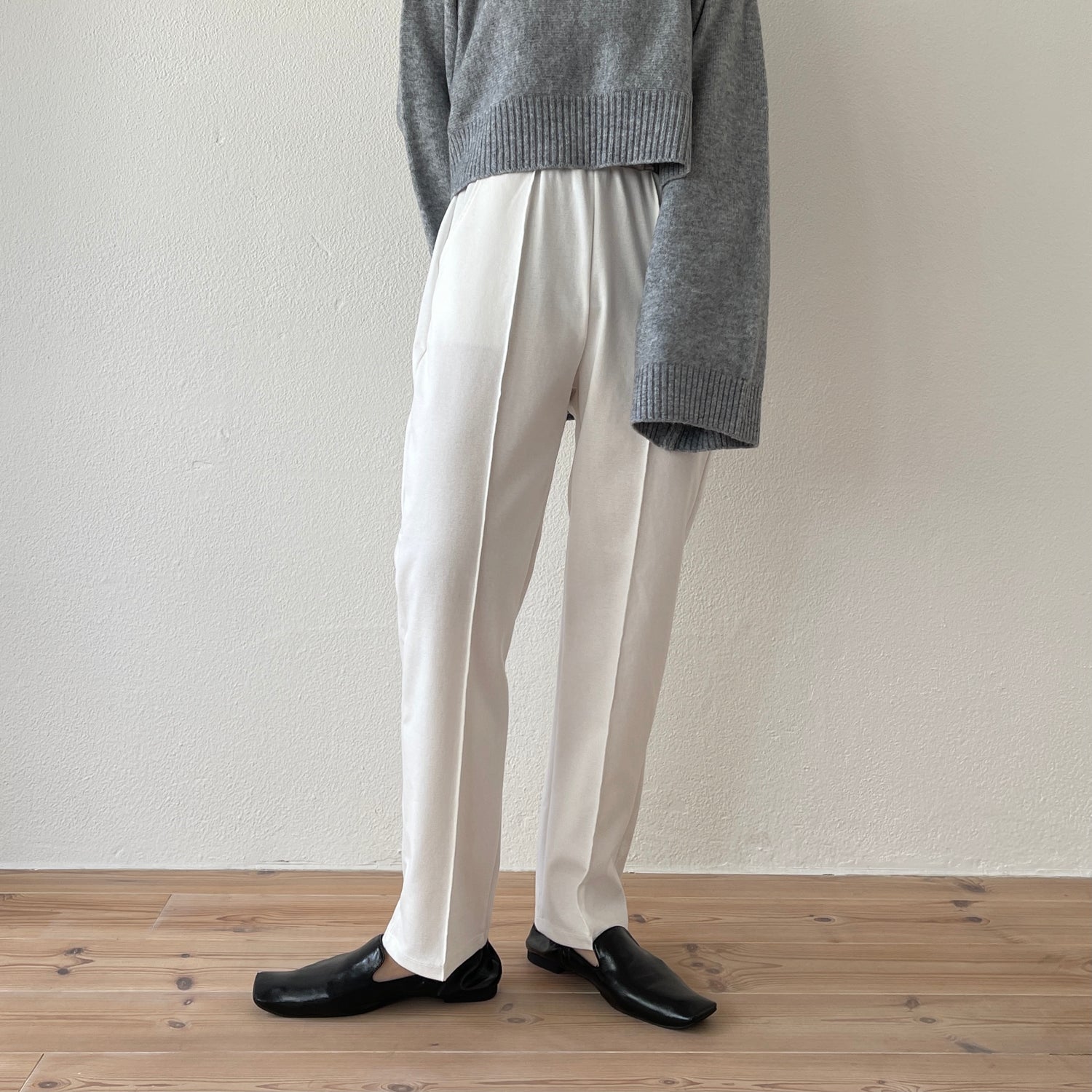 center line relax sweat pants / ivory
