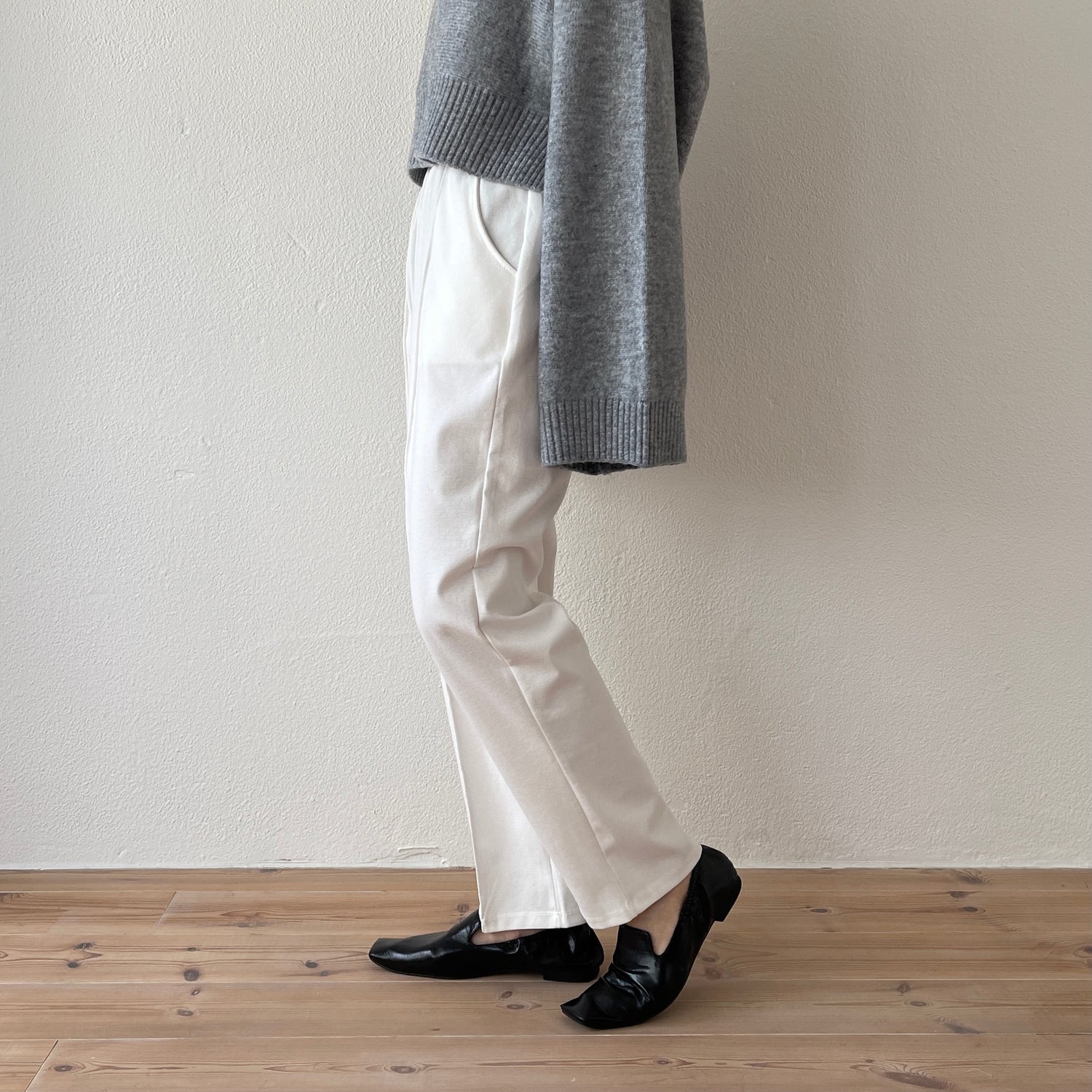center line relax sweat pants / ivory